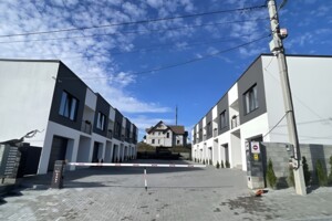двухэтажный таунхаус, 117 кв. м, кирпич. Продажа в Ровно фото 2
