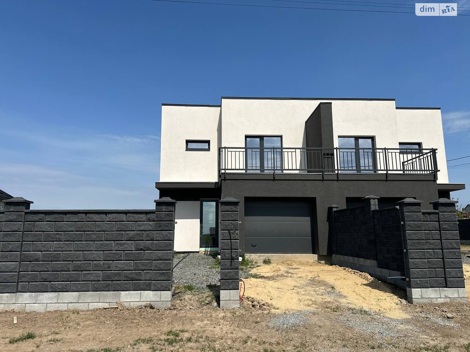 двухэтажный таунхаус, 120 кв. м, кирпич. Продажа в Ровно район Красные Горы фото 1 двухэтажный таунхаус, 120 кв. м, кирпич. Продажа в Ровно район Красные Горы фото 1