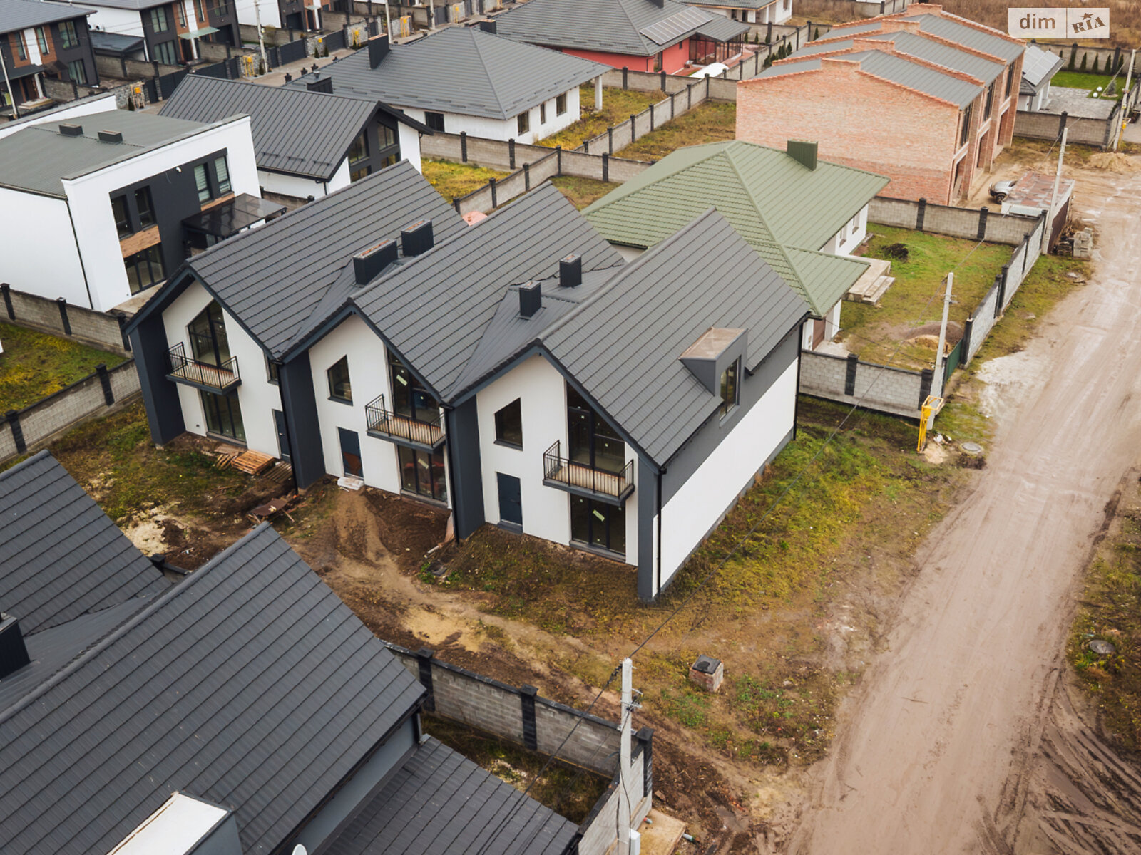 двухэтажный таунхаус, 118 кв. м, кирпич. Продажа в Ровно район Ленокомбинат фото 1