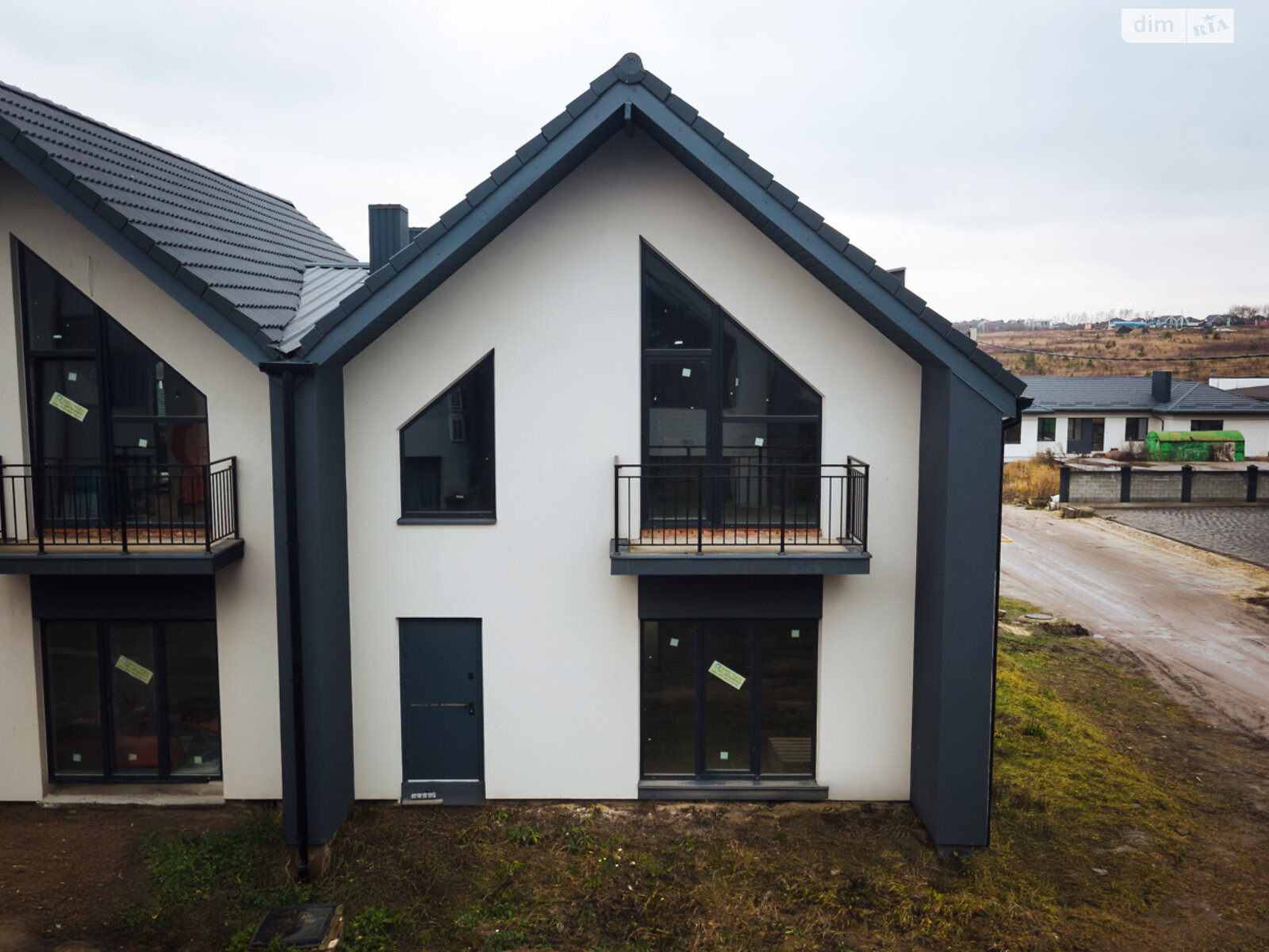 двухэтажный таунхаус, 118 кв. м, кирпич. Продажа в Ровно район Ленокомбинат фото 1