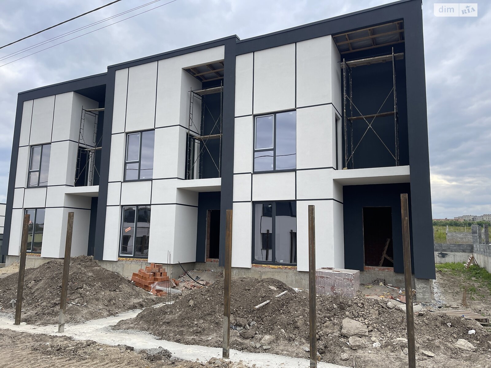 двоповерховий таунхаус, 118 кв. м, цегла. Продаж в Рівному, район Льонокомбінат фото 1 двоповерховий таунхаус, 118 кв. м, цегла. Продаж в Рівному, район Льонокомбінат фото 1