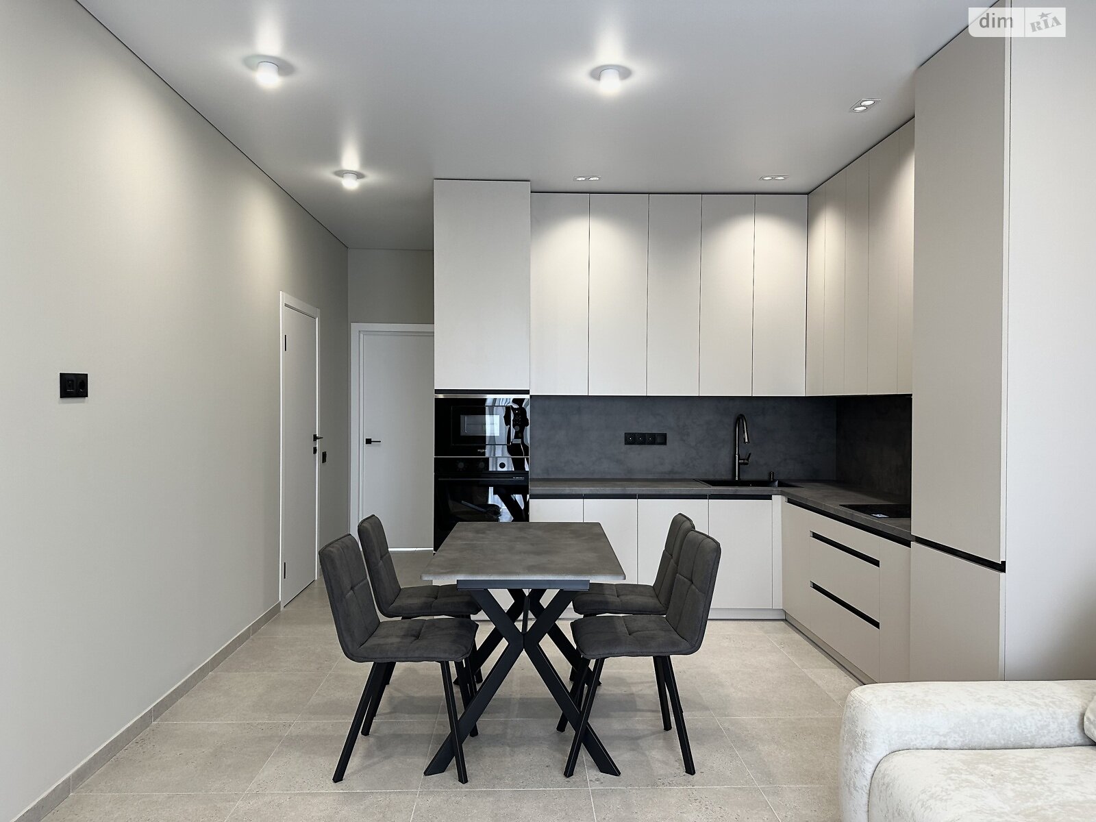 одноэтажный таунхаус, 70 кв. м, кирпич. Продажа в Ровно район Ленокомбинат фото 1