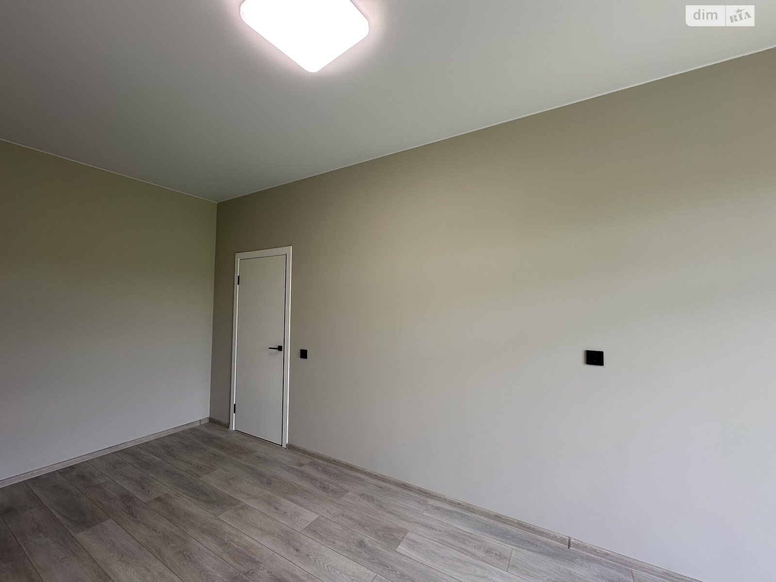 одноэтажный таунхаус, 70 кв. м, кирпич. Продажа в Ровно район Ленокомбинат фото 1