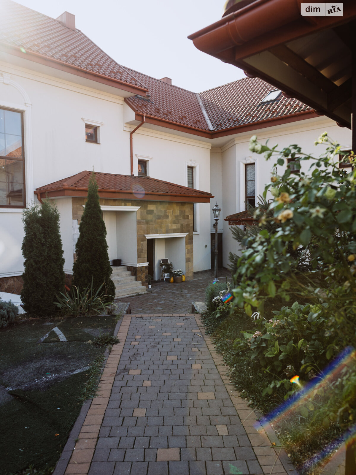 трехэтажный таунхаус, 136 кв. м, кирпич. Продажа в Ровно район Новый Двор фото 1 трехэтажный таунхаус, 136 кв. м, кирпич. Продажа в Ровно район Новый Двор фото 1