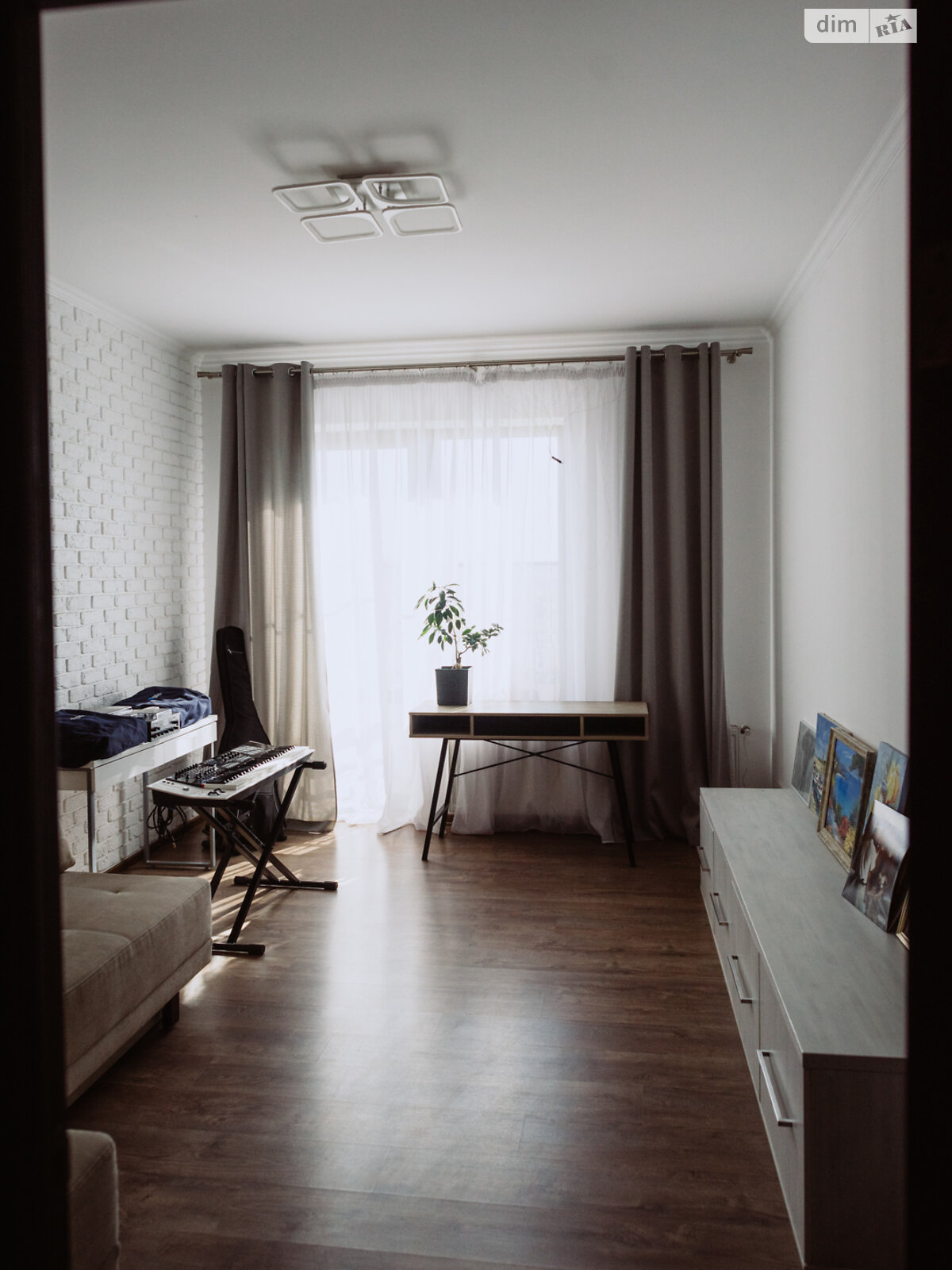 трехэтажный таунхаус, 136 кв. м, кирпич. Продажа в Ровно район Новый Двор фото 1 трехэтажный таунхаус, 136 кв. м, кирпич. Продажа в Ровно район Новый Двор фото 1