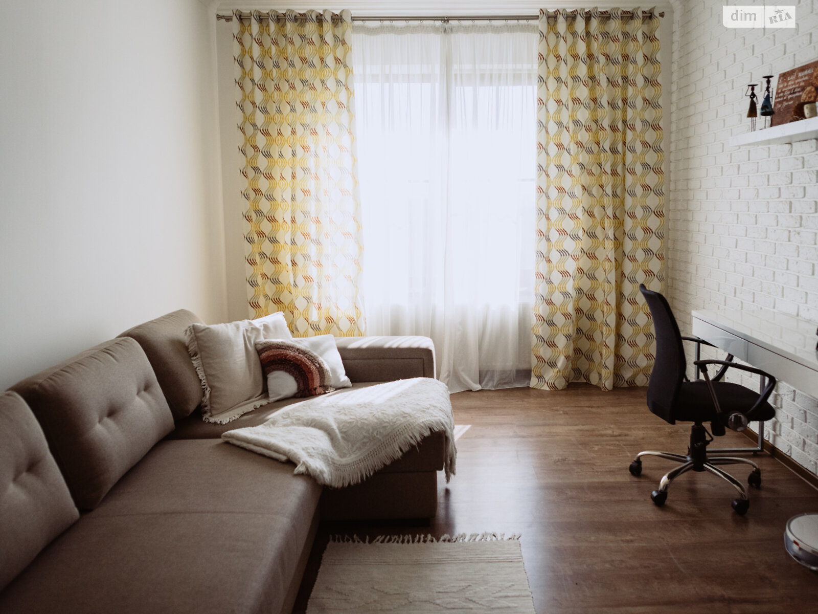 трехэтажный таунхаус, 136 кв. м, кирпич. Продажа в Ровно район Новый Двор фото 1 трехэтажный таунхаус, 136 кв. м, кирпич. Продажа в Ровно район Новый Двор фото 1