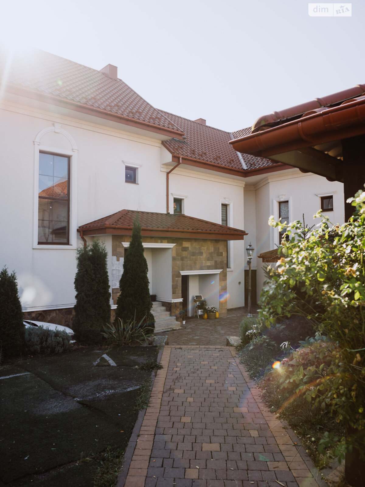 трехэтажный таунхаус, 136 кв. м, кирпич. Продажа в Ровно район Новый Двор фото 1 трехэтажный таунхаус, 136 кв. м, кирпич. Продажа в Ровно район Новый Двор фото 1