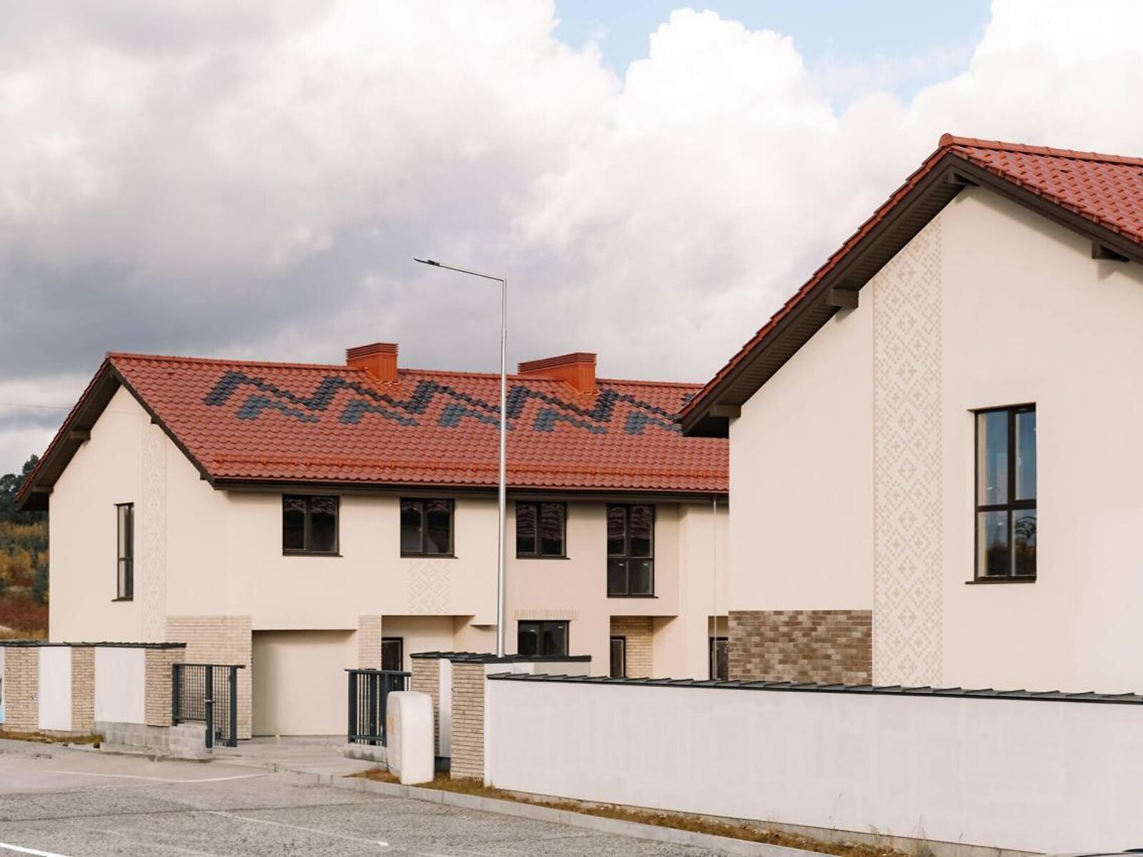 двухэтажный таунхаус, 111 кв. м, керамический блок. Продажа в Ровно район Счастливое фото 1 двухэтажный таунхаус, 111 кв. м, керамический блок. Продажа в Ровно район Счастливое фото 1