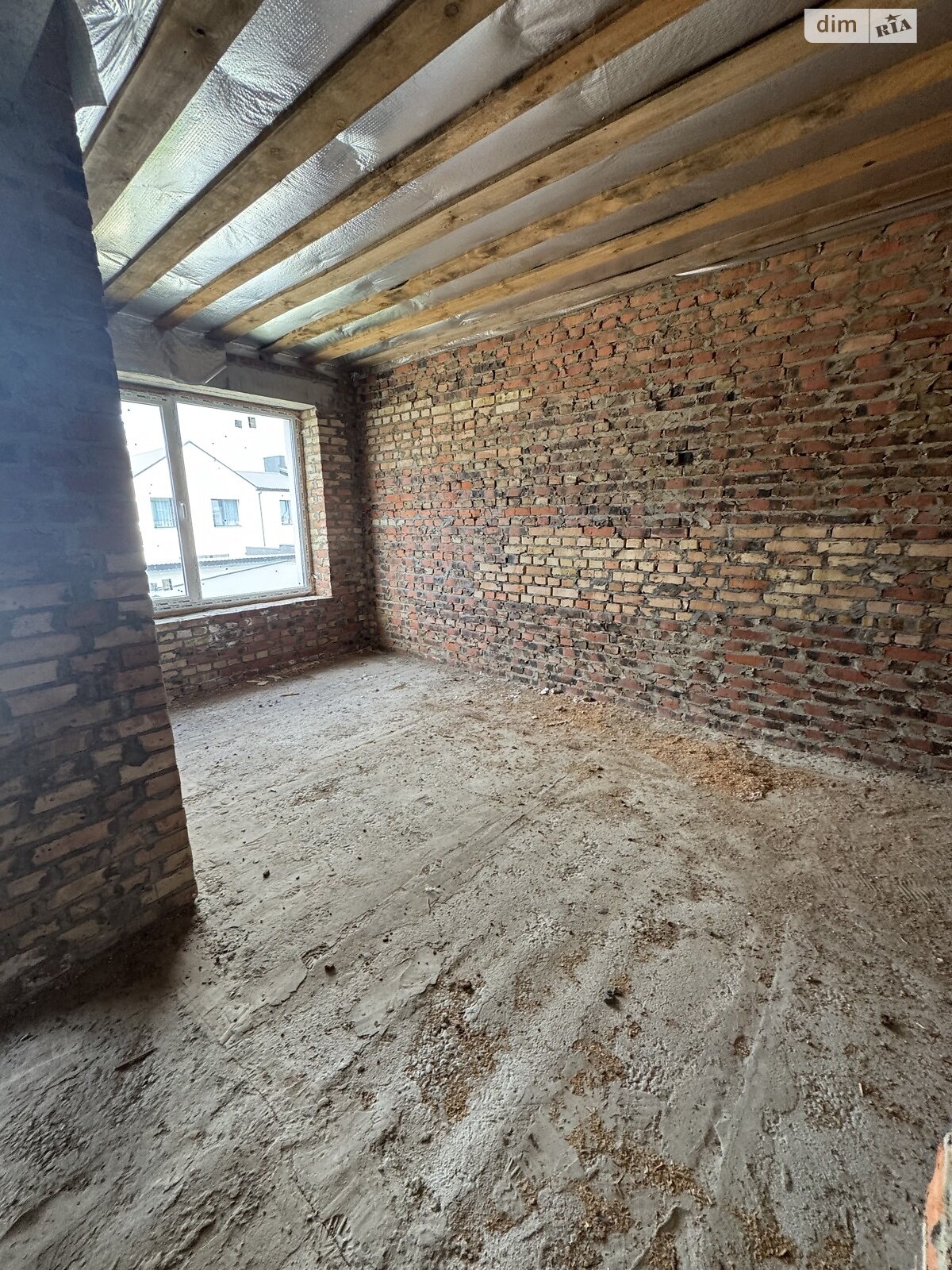 двухэтажный таунхаус, 126.2 кв. м, кирпич. Продажа в Ровно район Счастливое фото 1