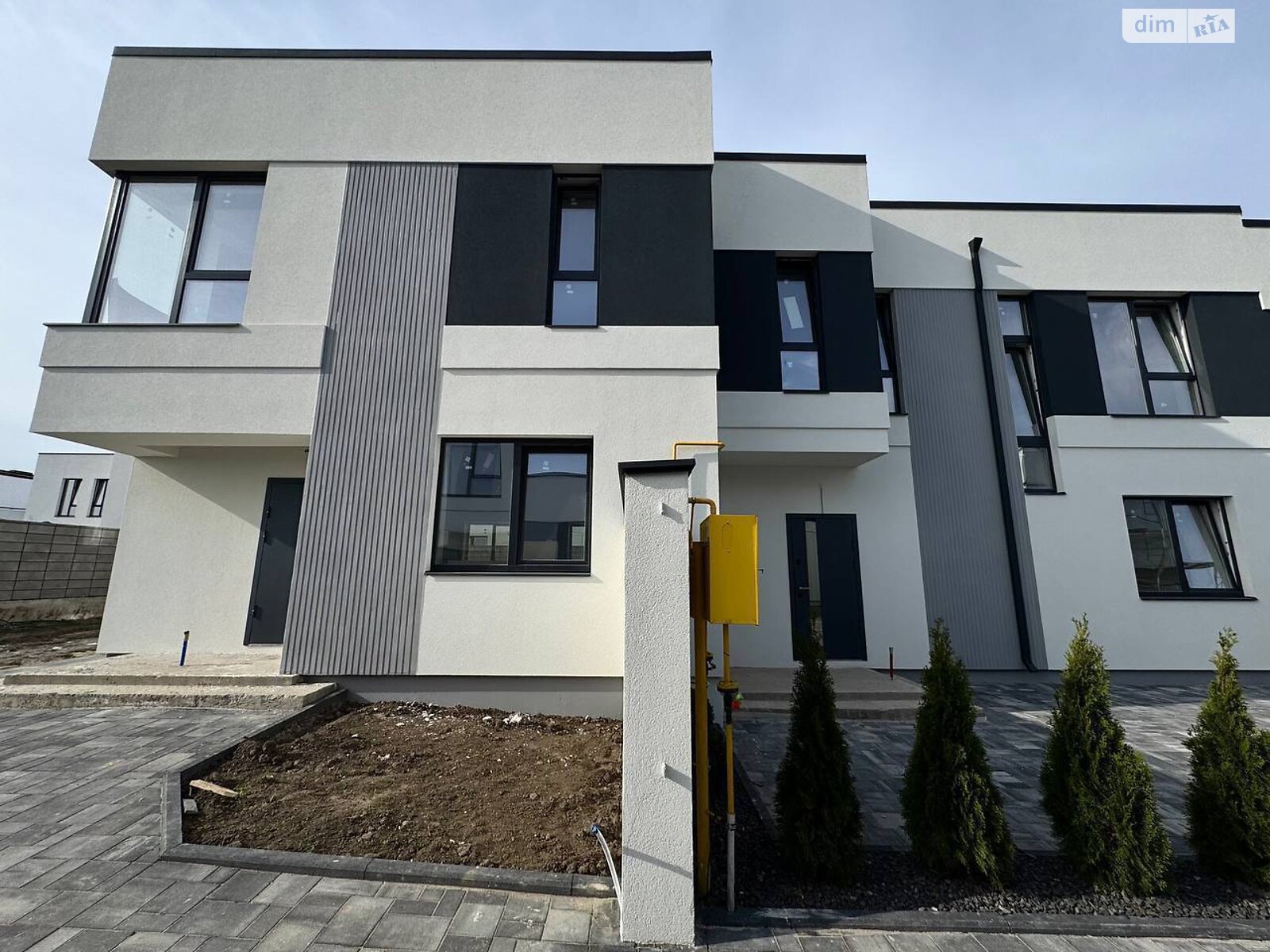двухэтажный таунхаус, 123 кв. м, кирпич. Продажа в Ровно район Счастливое фото 1 двухэтажный таунхаус, 123 кв. м, кирпич. Продажа в Ровно район Счастливое фото 1