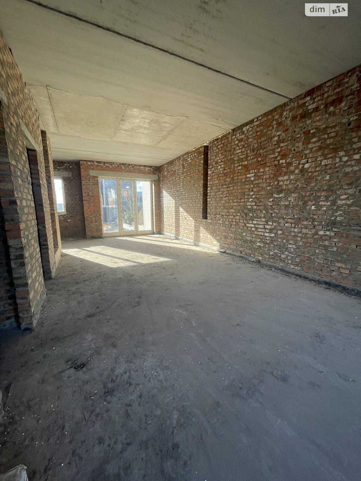 двухэтажный таунхаус, 105 кв. м, кирпич. Продажа в Ровно район Счастливое фото 1