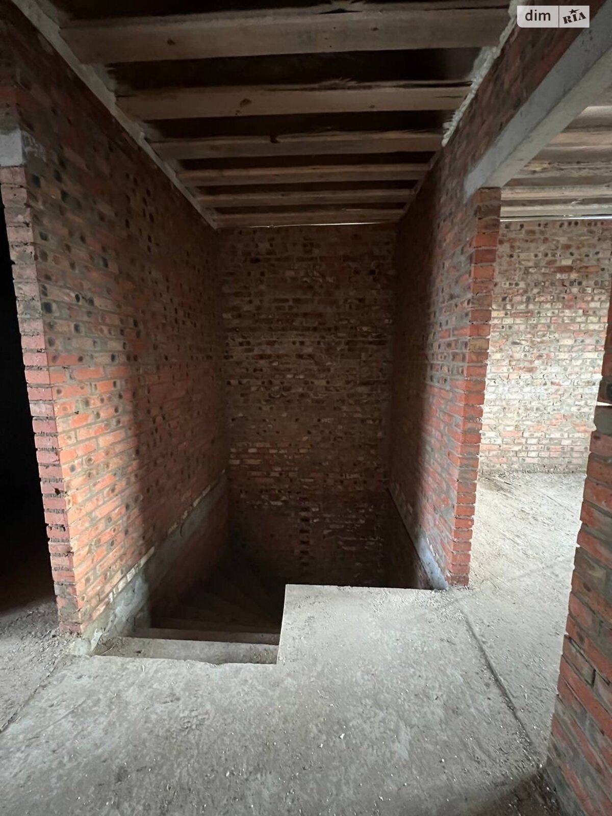 двухэтажный таунхаус, 105 кв. м, кирпич. Продажа в Ровно фото 1