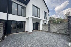 трехэтажный таунхаус, 140 кв. м, кирпич. Продажа в Ровно район Северный фото 2