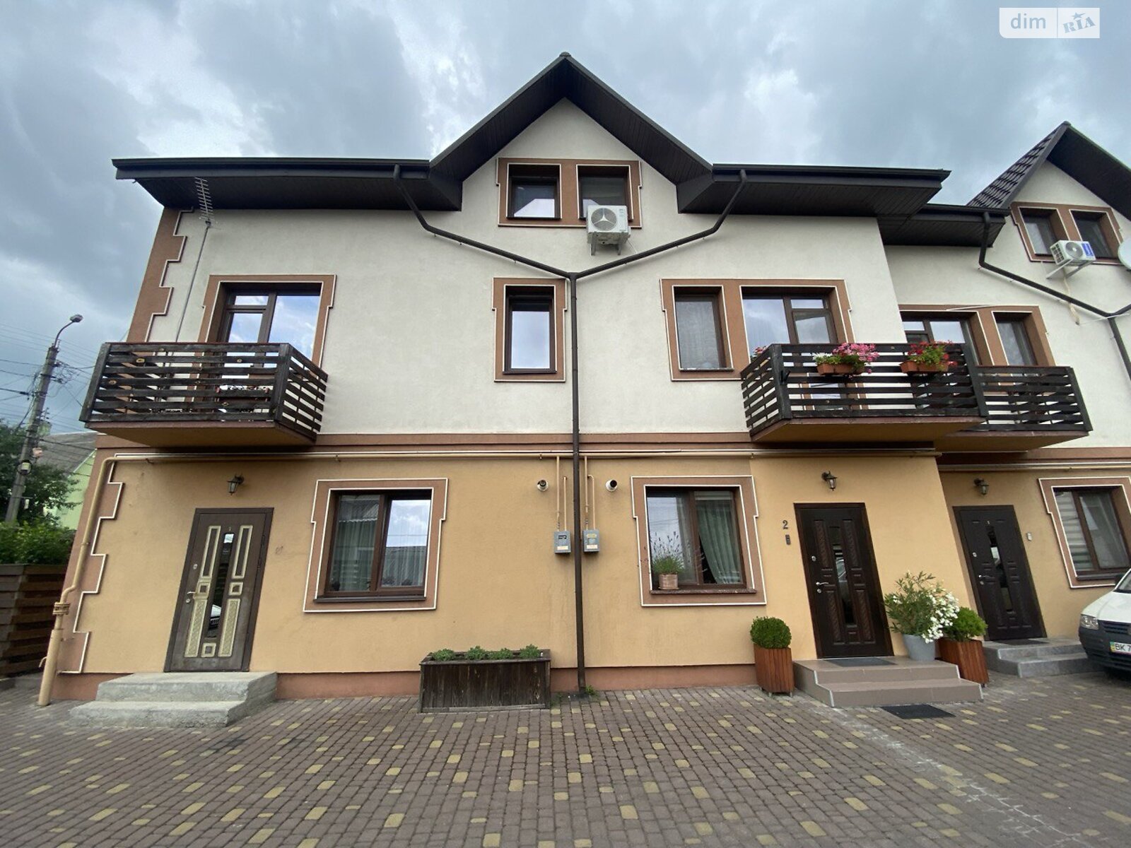 двоповерховий таунхаус, 157.7 кв. м, цегла. Продаж в Рівному, район Північний фото 1 двоповерховий таунхаус, 157.7 кв. м, цегла. Продаж в Рівному, район Північний фото 1
