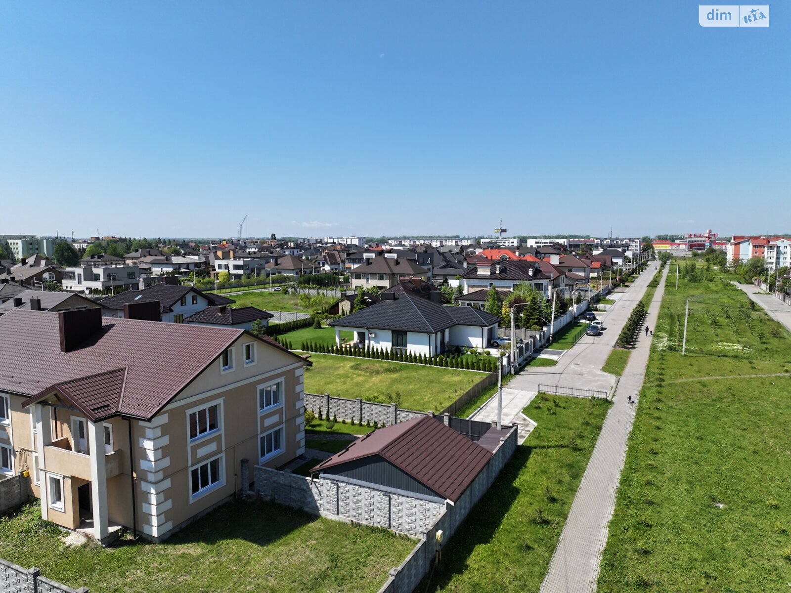 двоповерховий таунхаус, 124 кв. м, цегла. Продаж у Рівному фото 1 двоповерховий таунхаус, 124 кв. м, цегла. Продаж у Рівному фото 1