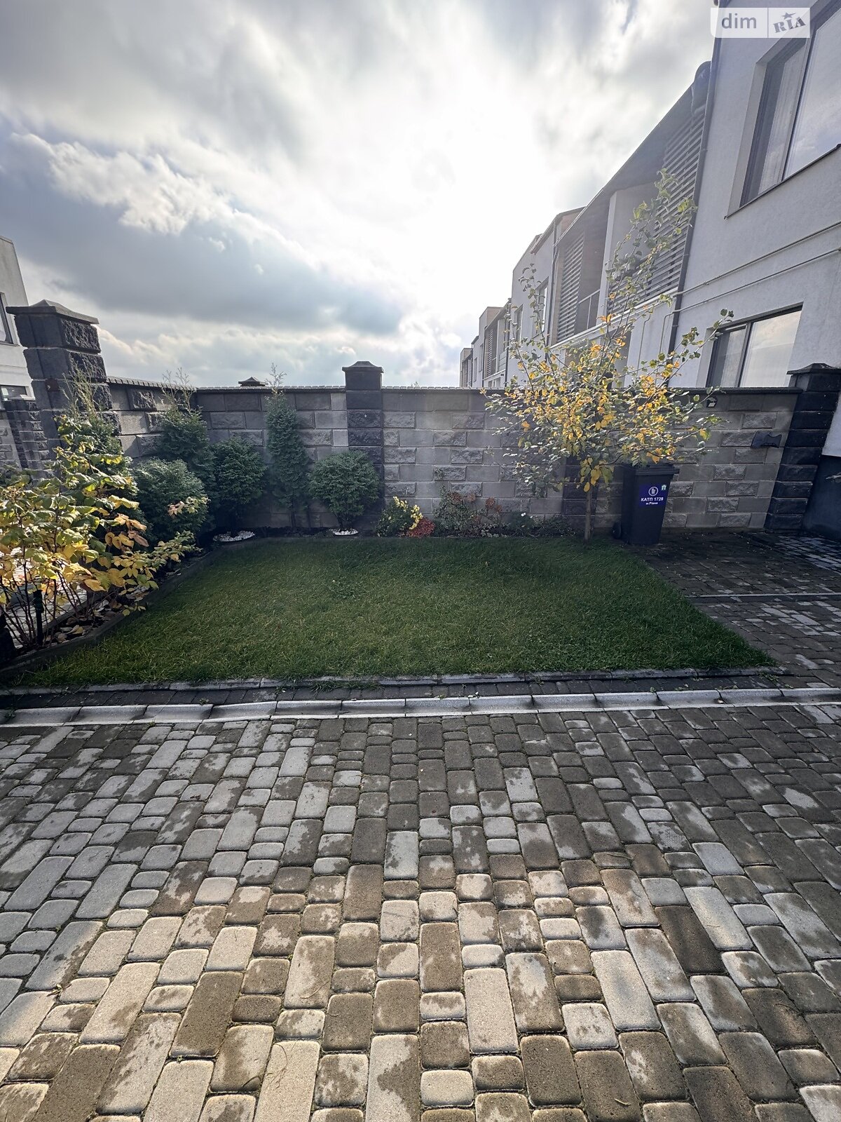 двухэтажный таунхаус, 120.2 кв. м, кирпич. Продажа в Ровно район Южный фото 1 двухэтажный таунхаус, 120.2 кв. м, кирпич. Продажа в Ровно район Южный фото 1