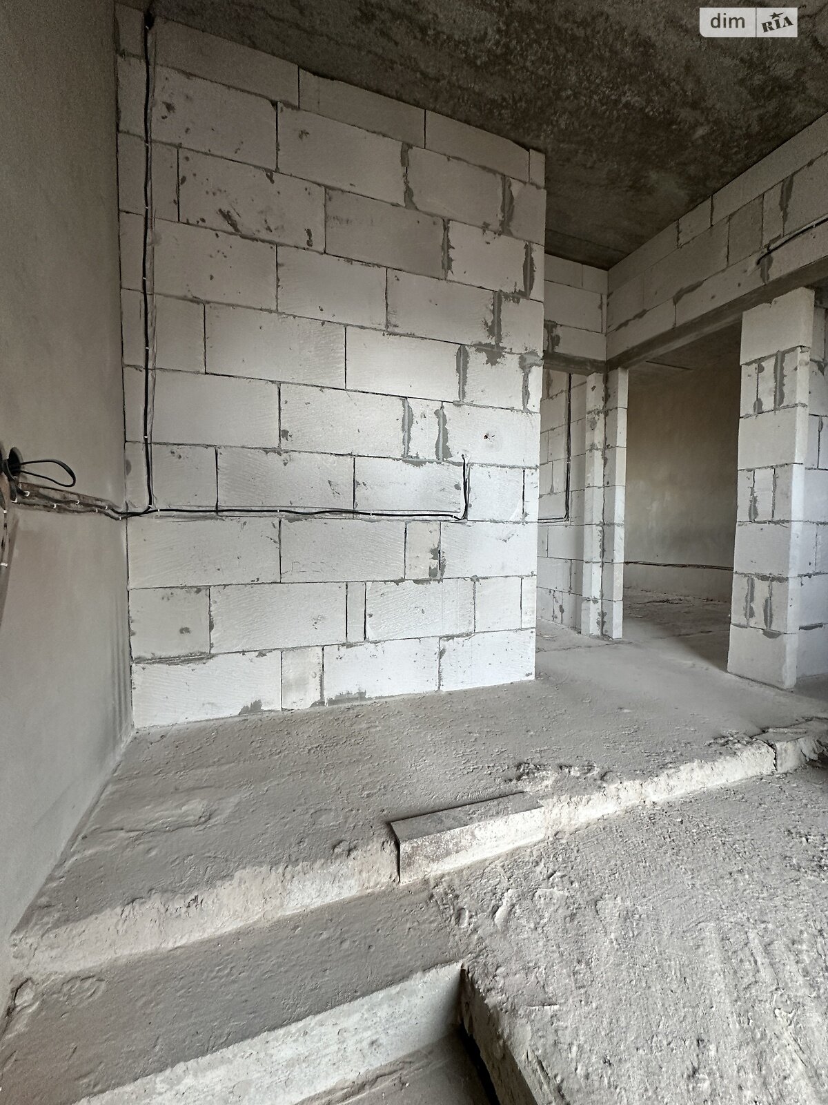 двухэтажный таунхаус, 109 кв. м, кирпич. Продажа в Ровно район Южный фото 1