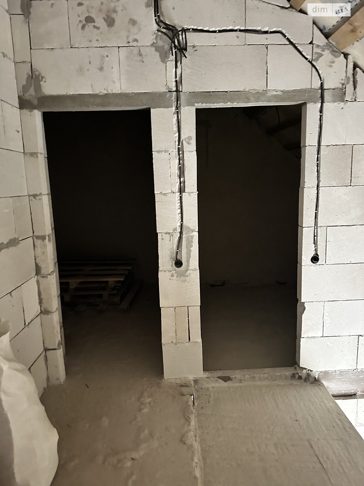 двухэтажный таунхаус, 109 кв. м, кирпич. Продажа в Ровно район Южный фото 1