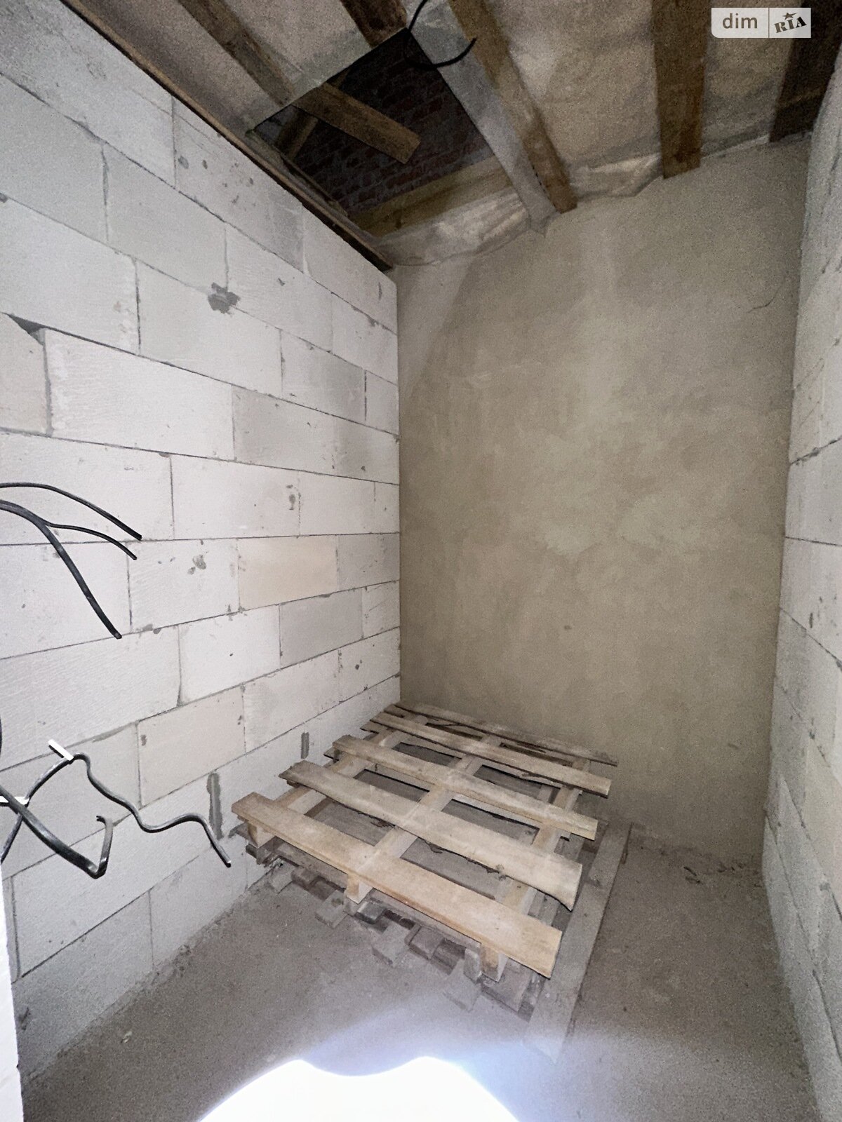 двухэтажный таунхаус, 109 кв. м, кирпич. Продажа в Ровно район Южный фото 1