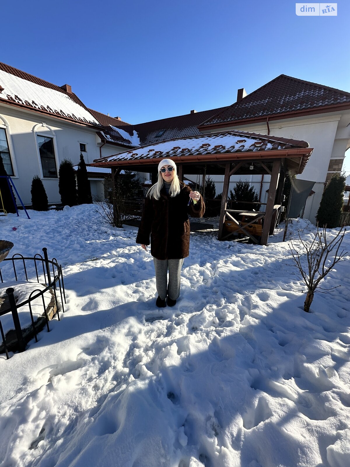 двухэтажный таунхаус, 109 кв. м, кирпич. Продажа в Ровно район Южный фото 1