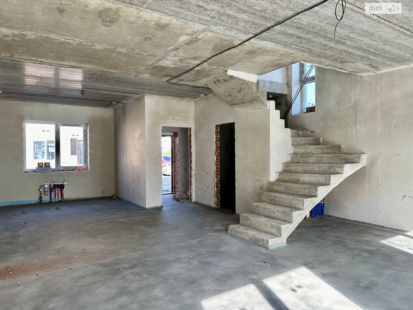 двухэтажный таунхаус, 123 кв. м, кирпич. Продажа в Ровно район Южный фото 1 двухэтажный таунхаус, 123 кв. м, кирпич. Продажа в Ровно район Южный фото 1