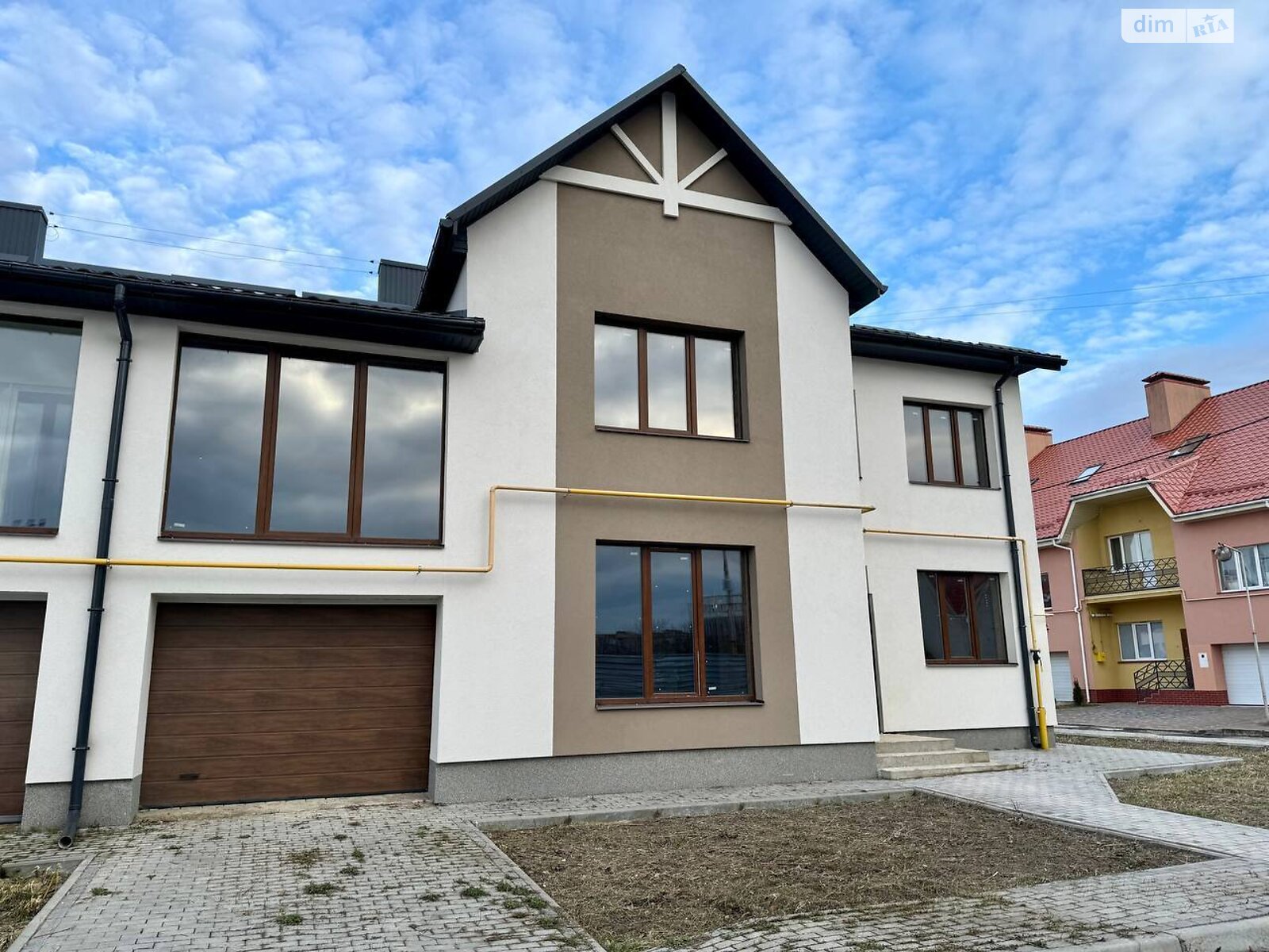 двоповерховий таунхаус, 160 кв. м, цегла. Продаж в Рівному, район Південний фото 1 двоповерховий таунхаус, 160 кв. м, цегла. Продаж в Рівному, район Південний фото 1