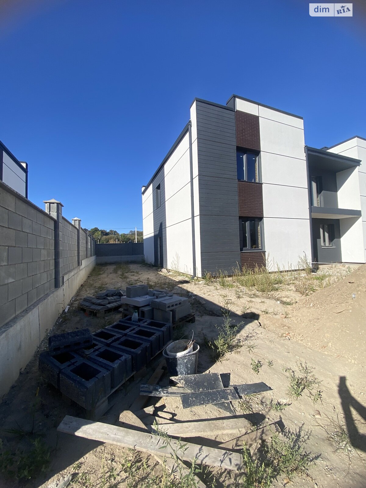 двухэтажный таунхаус, 100 кв. м, кирпич. Продажа в Ровно район Ювилейный фото 1 двухэтажный таунхаус, 100 кв. м, кирпич. Продажа в Ровно район Ювилейный фото 1