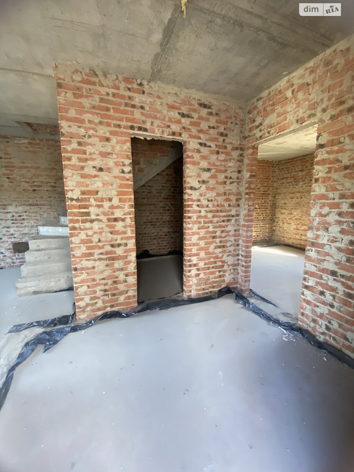 двухэтажный таунхаус, 100 кв. м, кирпич. Продажа в Ровно район Ювилейный фото 1 двухэтажный таунхаус, 100 кв. м, кирпич. Продажа в Ровно район Ювилейный фото 1