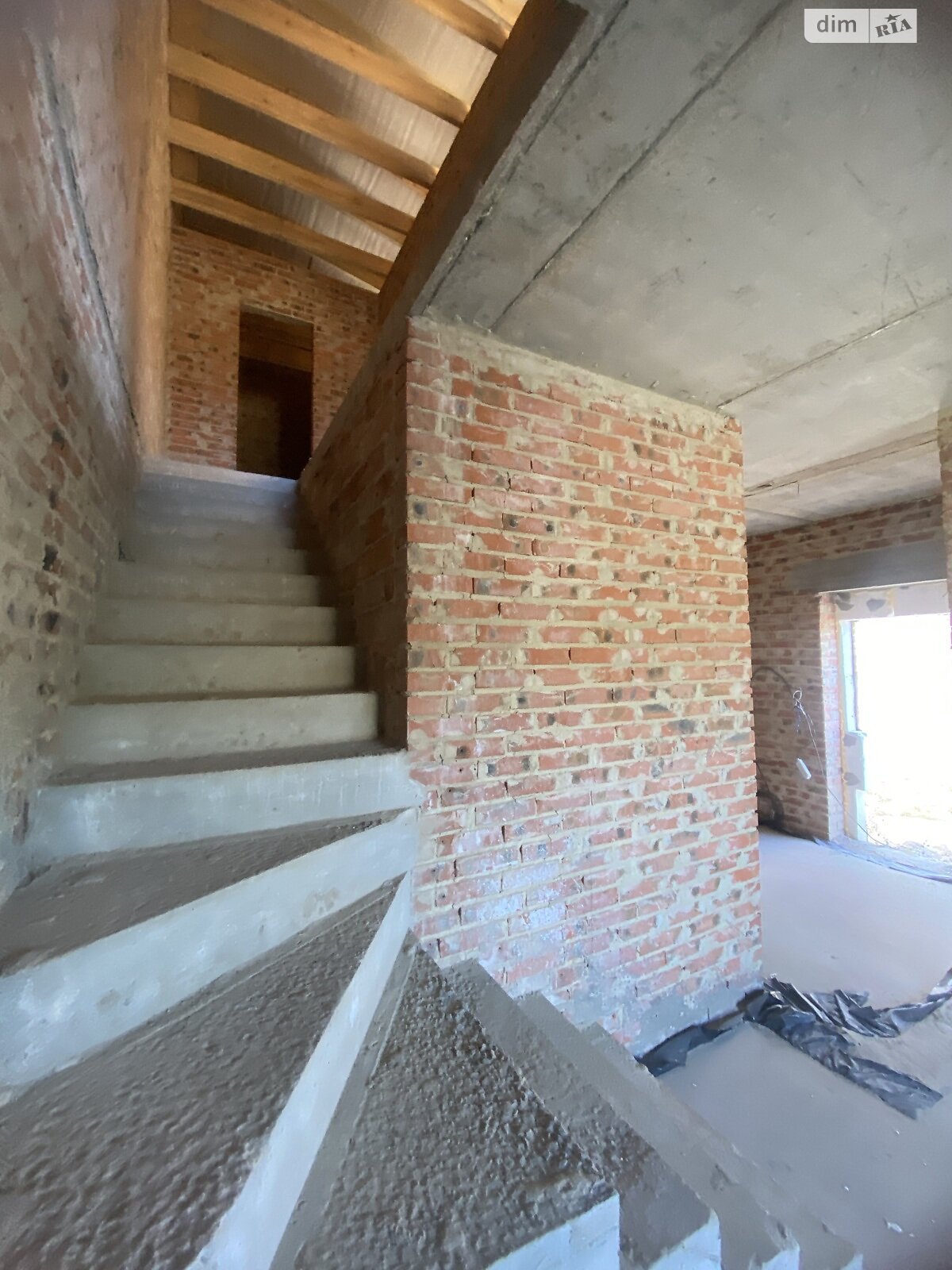 двухэтажный таунхаус, 100 кв. м, кирпич. Продажа в Ровно район Ювилейный фото 1 двухэтажный таунхаус, 100 кв. м, кирпич. Продажа в Ровно район Ювилейный фото 1