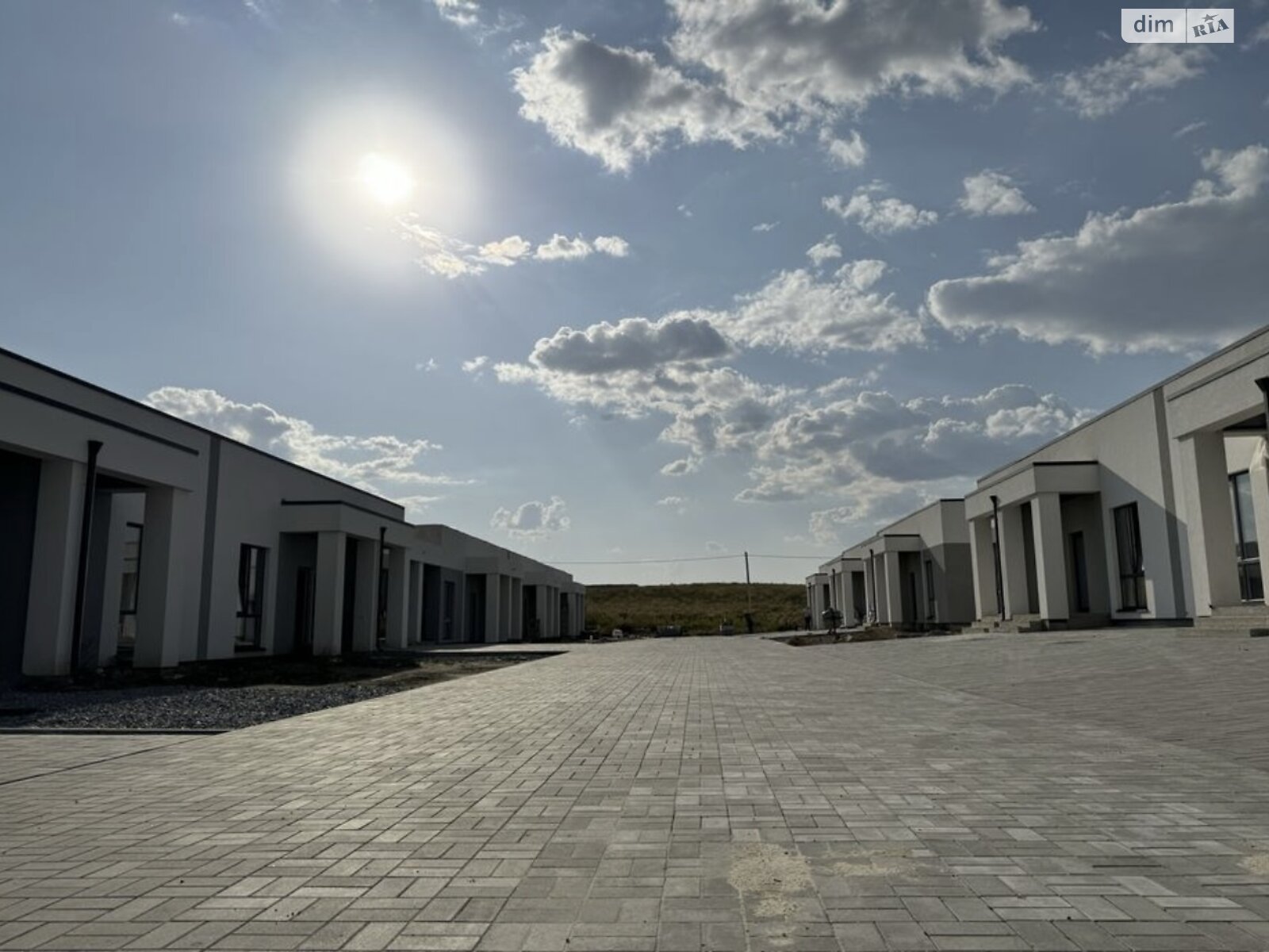одноэтажный таунхаус, 70 кв. м, кирпич. Продажа в Ровно район Ювилейный фото 1 одноэтажный таунхаус, 70 кв. м, кирпич. Продажа в Ровно район Ювилейный фото 1