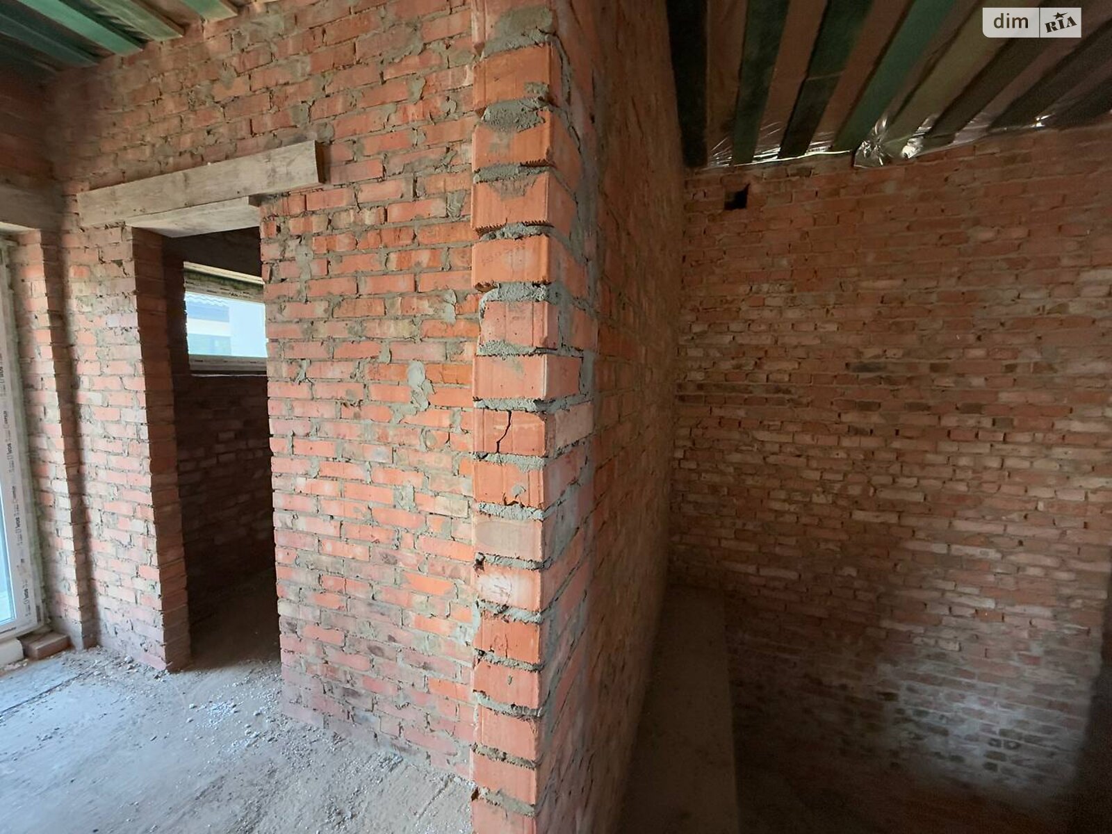 двухэтажный таунхаус, 126 кв. м, кирпич. Продажа в Ровно фото 1 двухэтажный таунхаус, 126 кв. м, кирпич. Продажа в Ровно фото 1