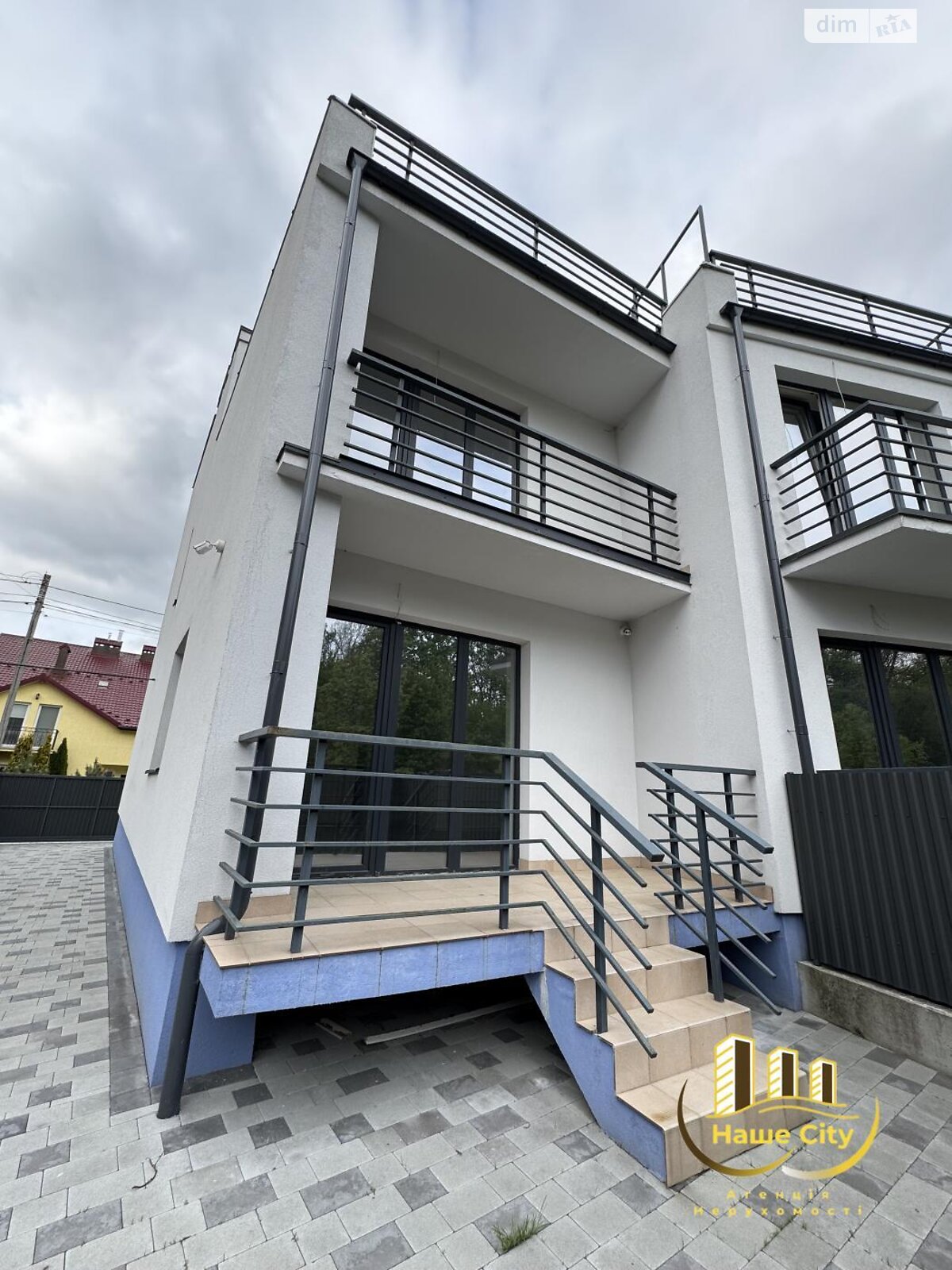 триповерховий таунхаус, 155 кв. м, кирпич. Продаж у Рудному фото 1 триповерховий таунхаус, 155 кв. м, кирпич. Продаж у Рудному фото 1