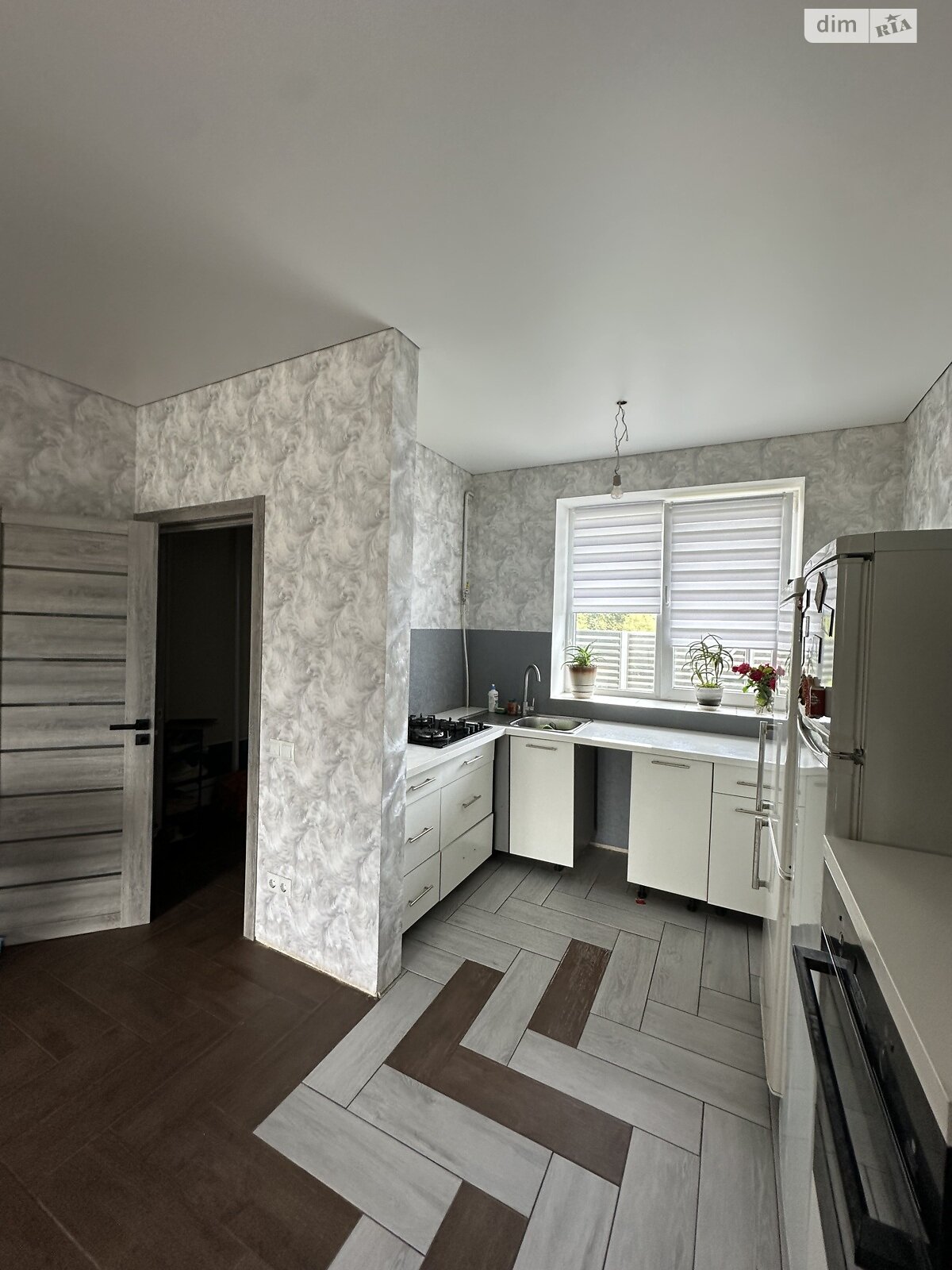 трехэтажный таунхаус, 150 кв. м, кирпич. Продажа в Рудно район Зализнычный фото 1 трехэтажный таунхаус, 150 кв. м, кирпич. Продажа в Рудно район Зализнычный фото 1