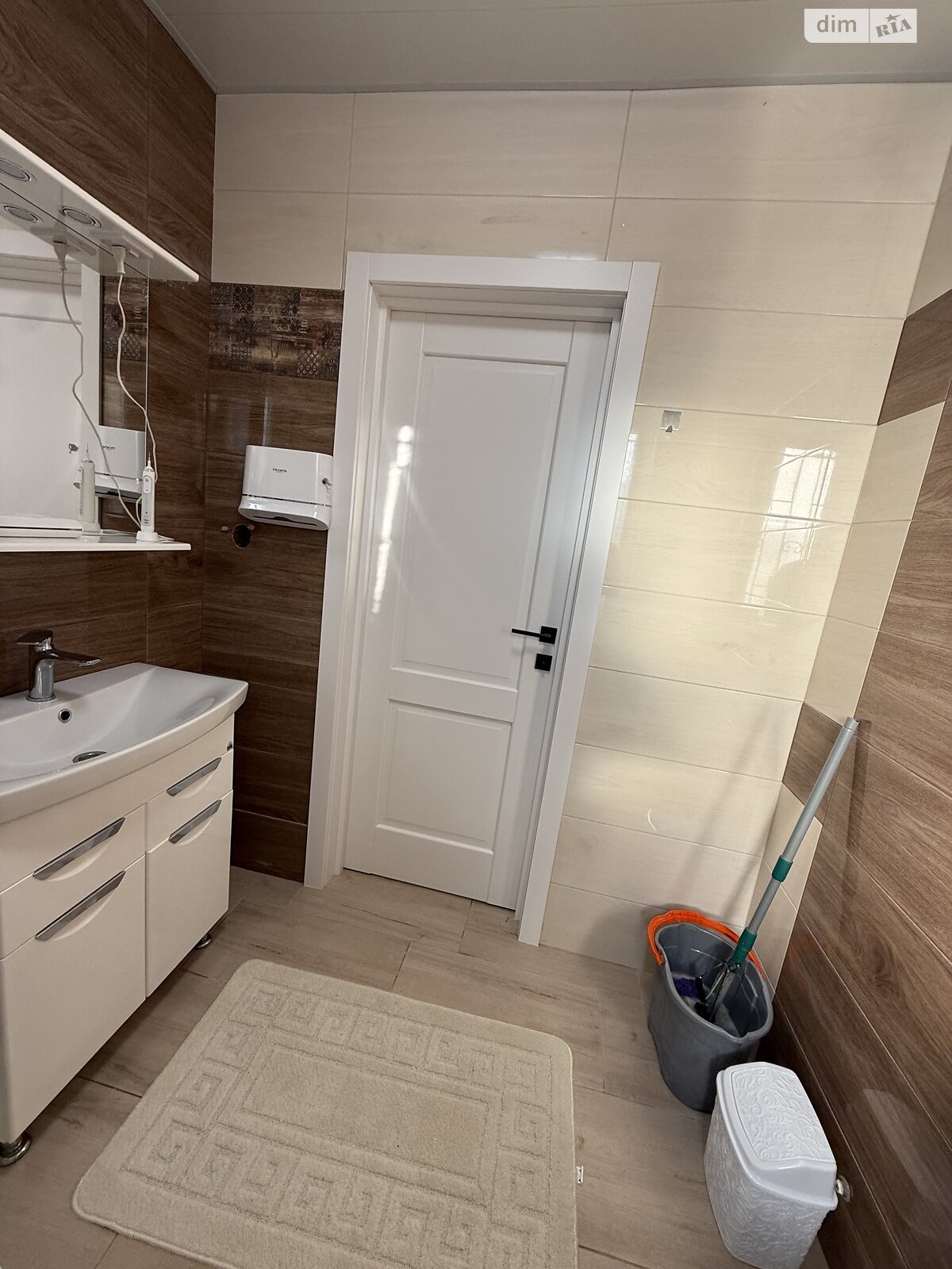 трехэтажный таунхаус, 160.8 кв. м, кирпич. Продажа в Рясно-Русском фото 1 трехэтажный таунхаус, 160.8 кв. м, кирпич. Продажа в Рясно-Русском фото 1