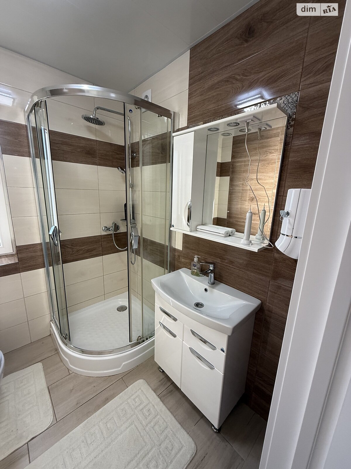 трехэтажный таунхаус, 160.8 кв. м, кирпич. Продажа в Рясно-Русском фото 1 трехэтажный таунхаус, 160.8 кв. м, кирпич. Продажа в Рясно-Русском фото 1