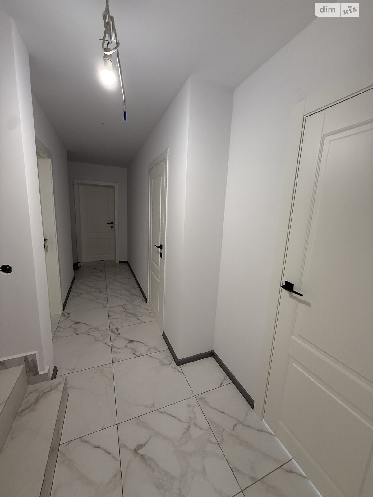 трехэтажный таунхаус, 160.8 кв. м, кирпич. Продажа в Рясно-Русском фото 1 трехэтажный таунхаус, 160.8 кв. м, кирпич. Продажа в Рясно-Русском фото 1