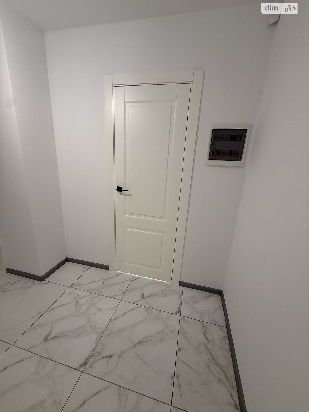 трехэтажный таунхаус, 160.8 кв. м, кирпич. Продажа в Рясно-Русском фото 1 трехэтажный таунхаус, 160.8 кв. м, кирпич. Продажа в Рясно-Русском фото 1