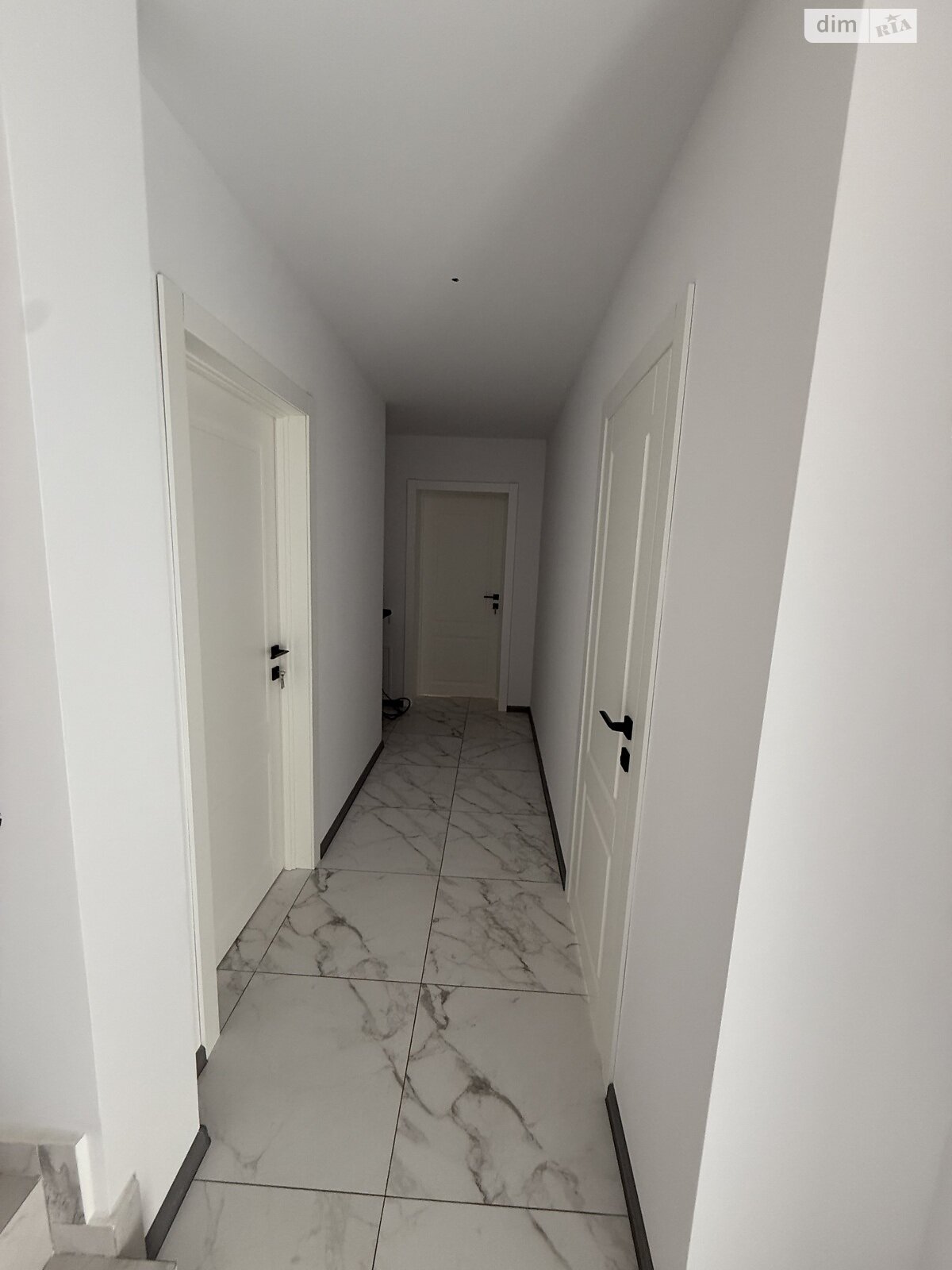 трехэтажный таунхаус, 160.8 кв. м, кирпич. Продажа в Рясно-Русском фото 1 трехэтажный таунхаус, 160.8 кв. м, кирпич. Продажа в Рясно-Русском фото 1