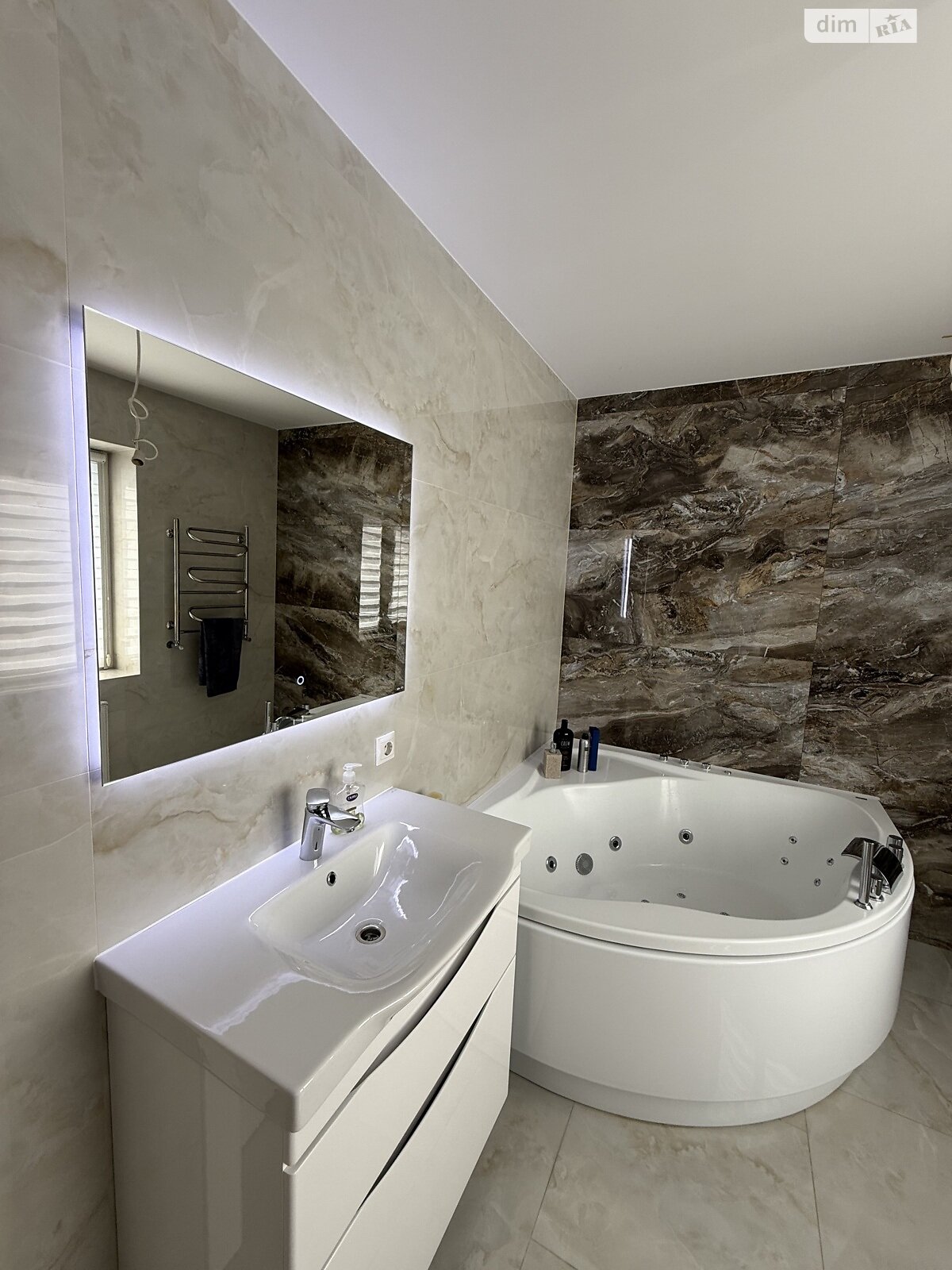 трехэтажный таунхаус, 160.8 кв. м, кирпич. Продажа в Рясно-Русском фото 1 трехэтажный таунхаус, 160.8 кв. м, кирпич. Продажа в Рясно-Русском фото 1