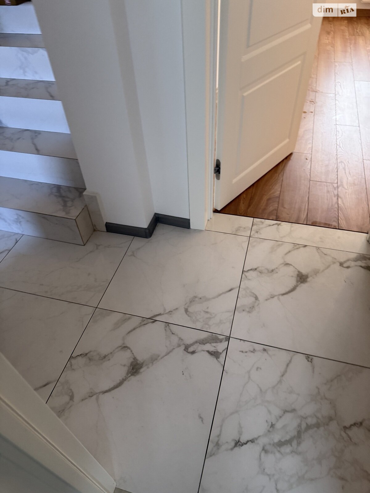 трехэтажный таунхаус, 160.8 кв. м, кирпич. Продажа в Рясно-Русском фото 1 трехэтажный таунхаус, 160.8 кв. м, кирпич. Продажа в Рясно-Русском фото 1