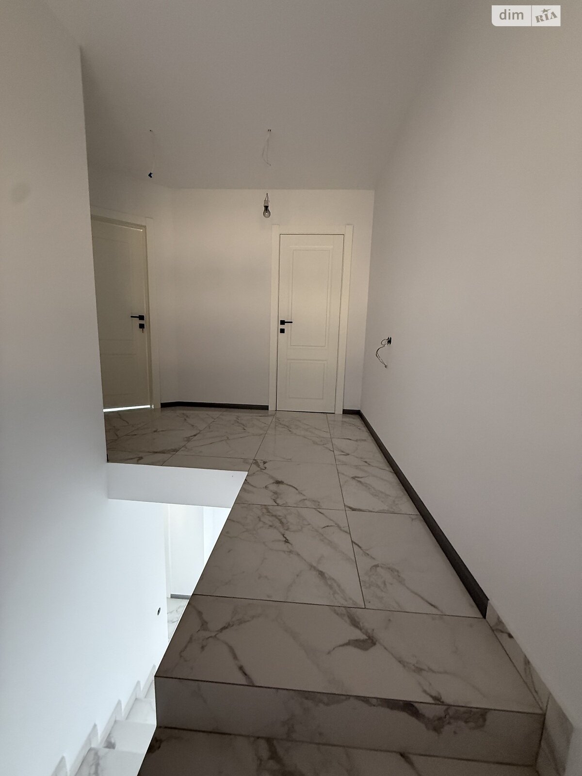 трехэтажный таунхаус, 160.8 кв. м, кирпич. Продажа в Рясно-Русском фото 1 трехэтажный таунхаус, 160.8 кв. м, кирпич. Продажа в Рясно-Русском фото 1