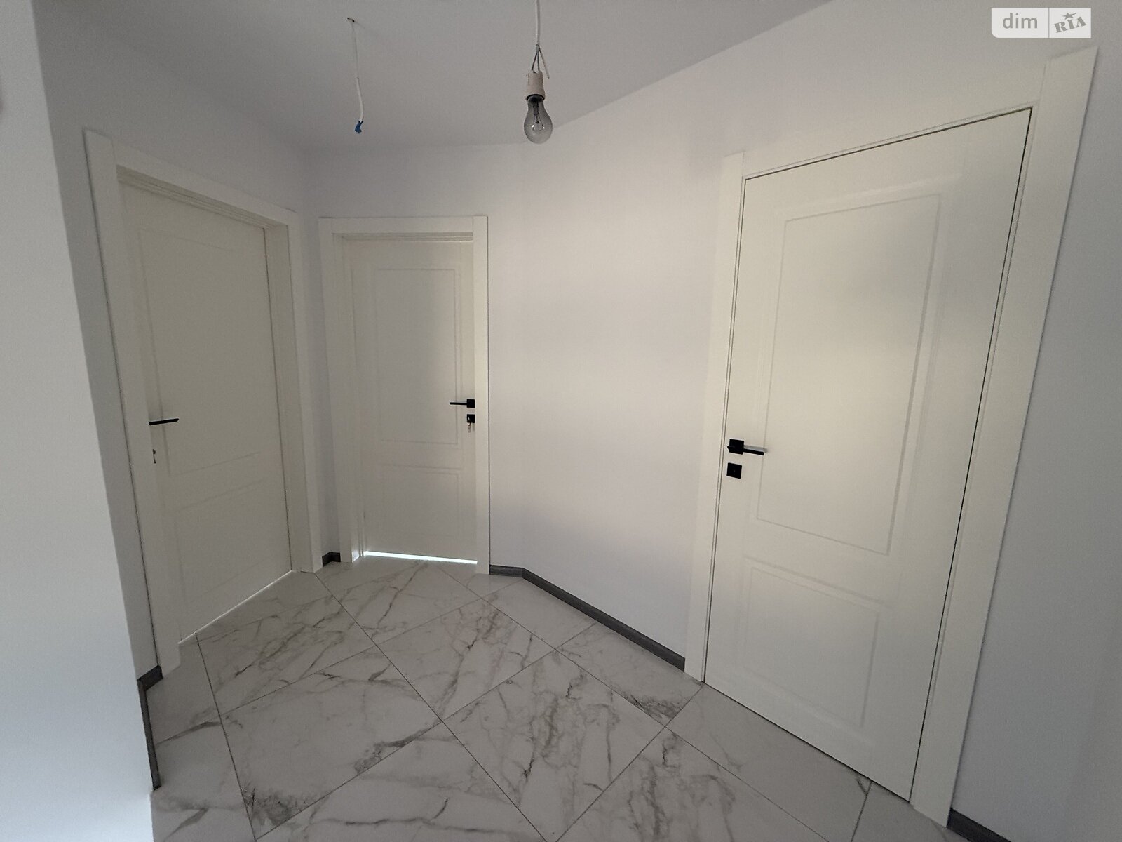 трехэтажный таунхаус, 160.8 кв. м, кирпич. Продажа в Рясно-Русском фото 1 трехэтажный таунхаус, 160.8 кв. м, кирпич. Продажа в Рясно-Русском фото 1