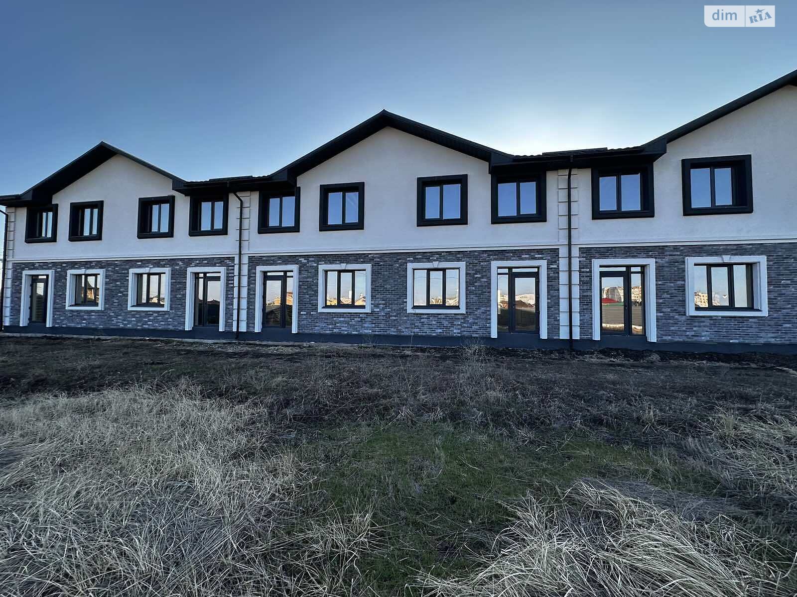 двухэтажный таунхаус, 119.9 кв. м, пеноблок. Продажа в Шкаровке фото 1 двухэтажный таунхаус, 119.9 кв. м, пеноблок. Продажа в Шкаровке фото 1