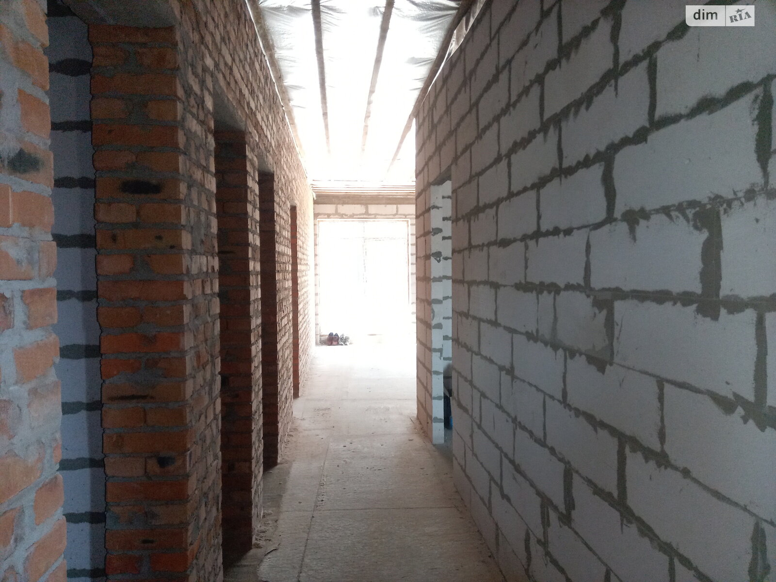 одноповерховий таунхаус, 91.7 кв. м, цегла. Продаж у Шкарівці фото 1