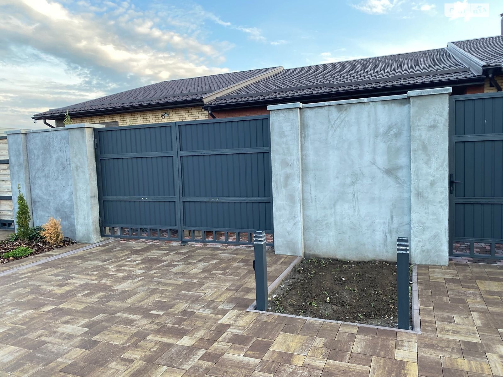 одноповерховий таунхаус, 91.7 кв. м, цегла. Продаж у Шкарівці фото 1