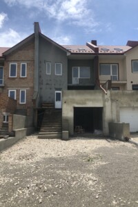 трехэтажный таунхаус, 180 кв. м, кирпич. Продажа в Смыковцы фото 2