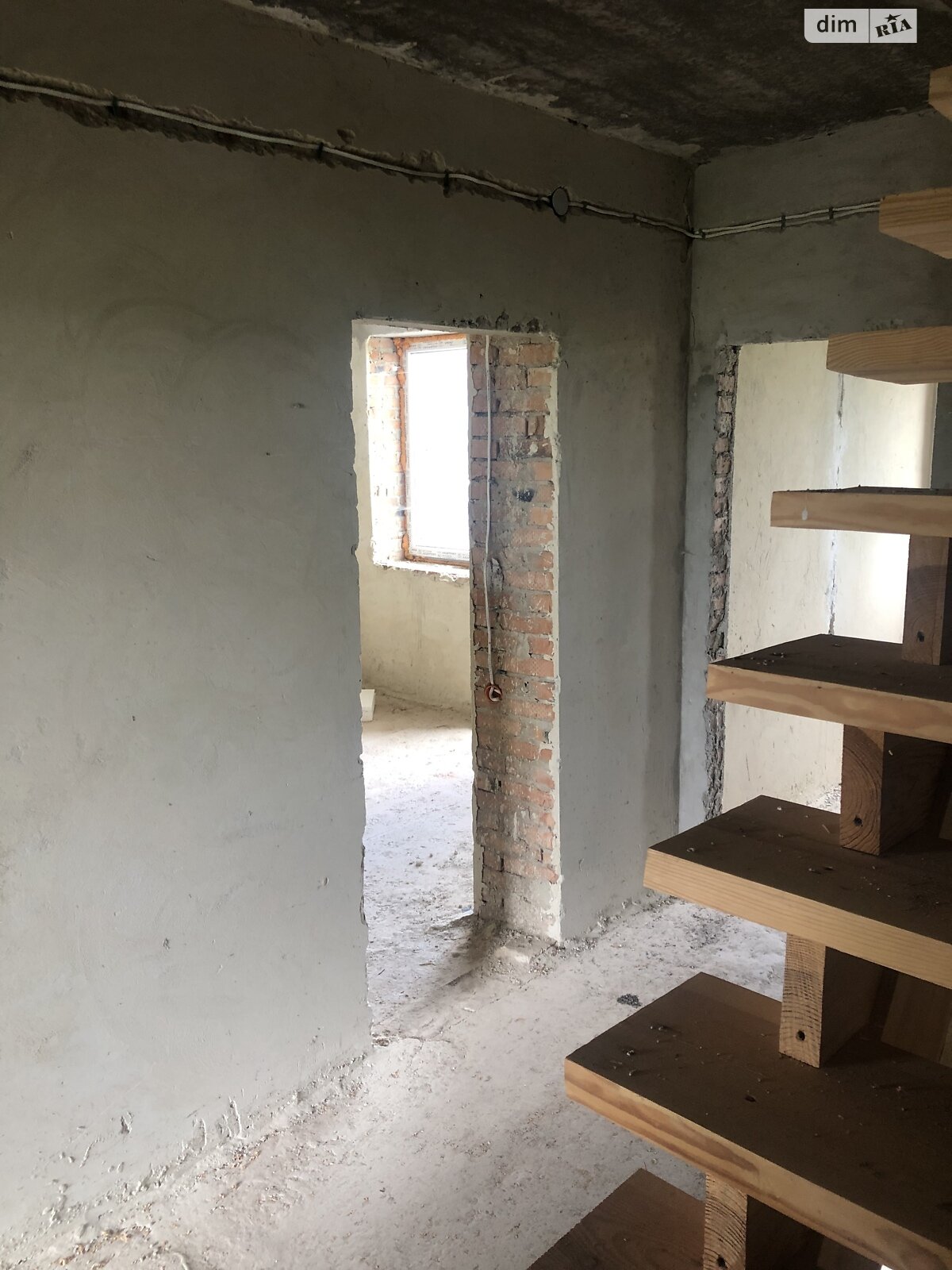 трехэтажный таунхаус, 180 кв. м, кирпич. Продажа в Смыковцы фото 1 трехэтажный таунхаус, 180 кв. м, кирпич. Продажа в Смыковцы фото 1