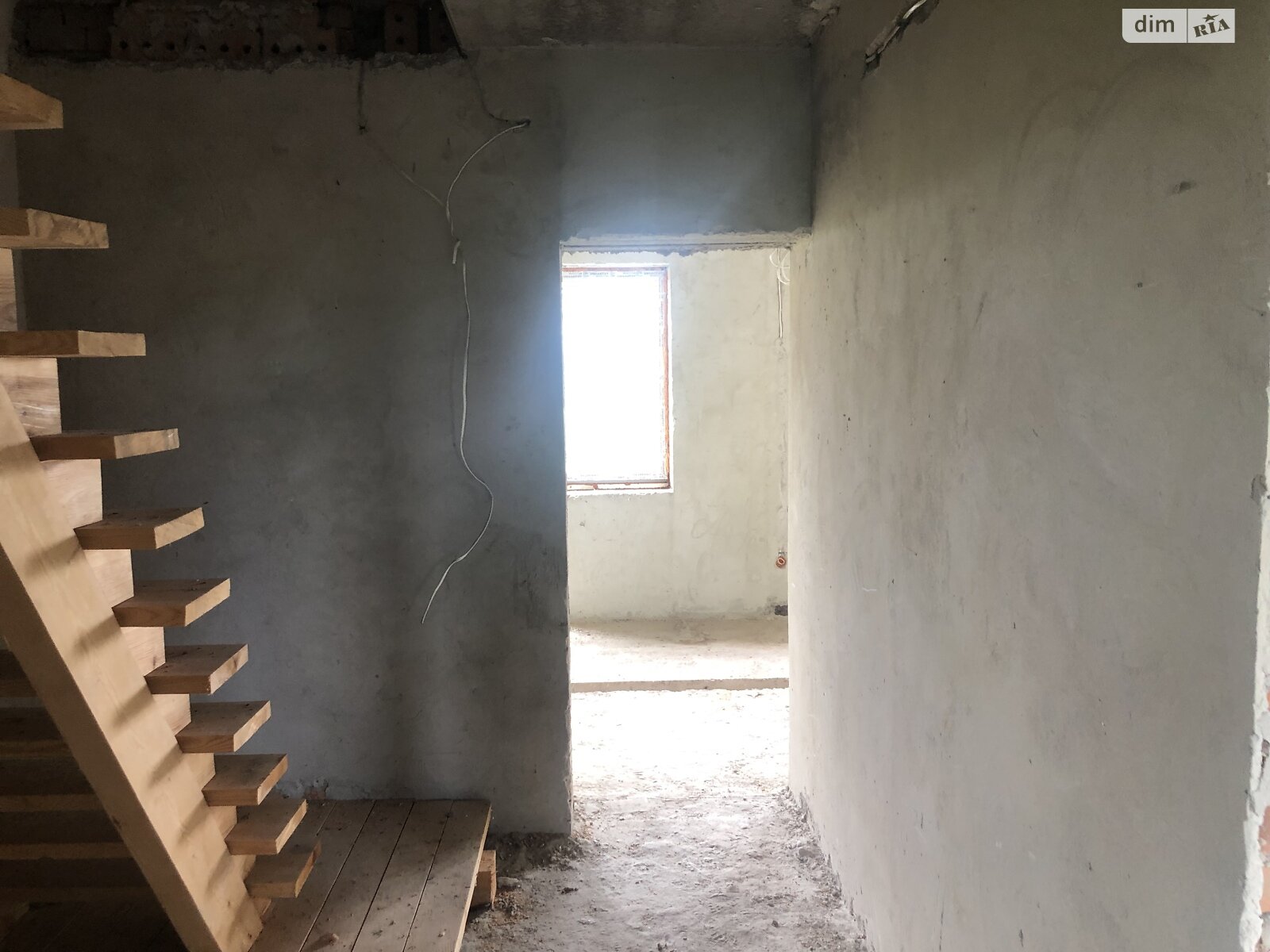 трехэтажный таунхаус, 180 кв. м, кирпич. Продажа в Смыковцы фото 1 трехэтажный таунхаус, 180 кв. м, кирпич. Продажа в Смыковцы фото 1