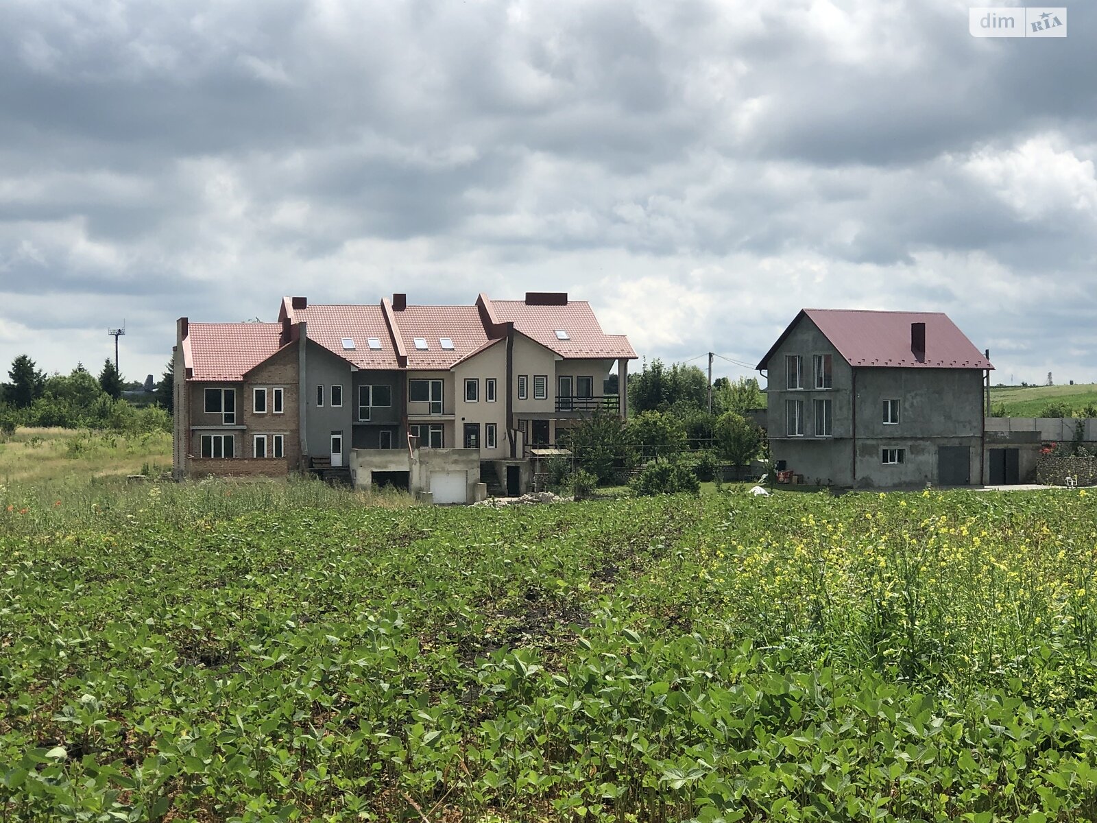 трехэтажный таунхаус, 180 кв. м, кирпич. Продажа в Смыковцы фото 1 трехэтажный таунхаус, 180 кв. м, кирпич. Продажа в Смыковцы фото 1
