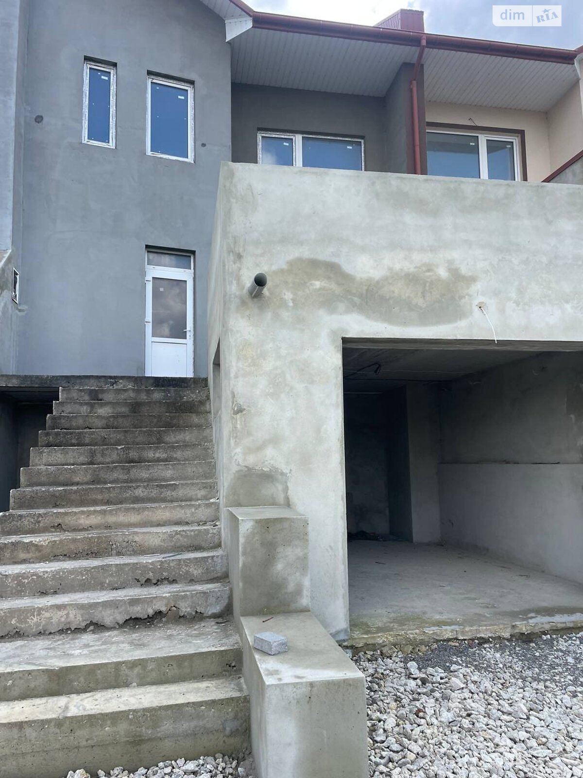 триповерховий таунхаус, 160 кв. м, кирпич. Продаж у Смиківці фото 1 триповерховий таунхаус, 160 кв. м, кирпич. Продаж у Смиківці фото 1